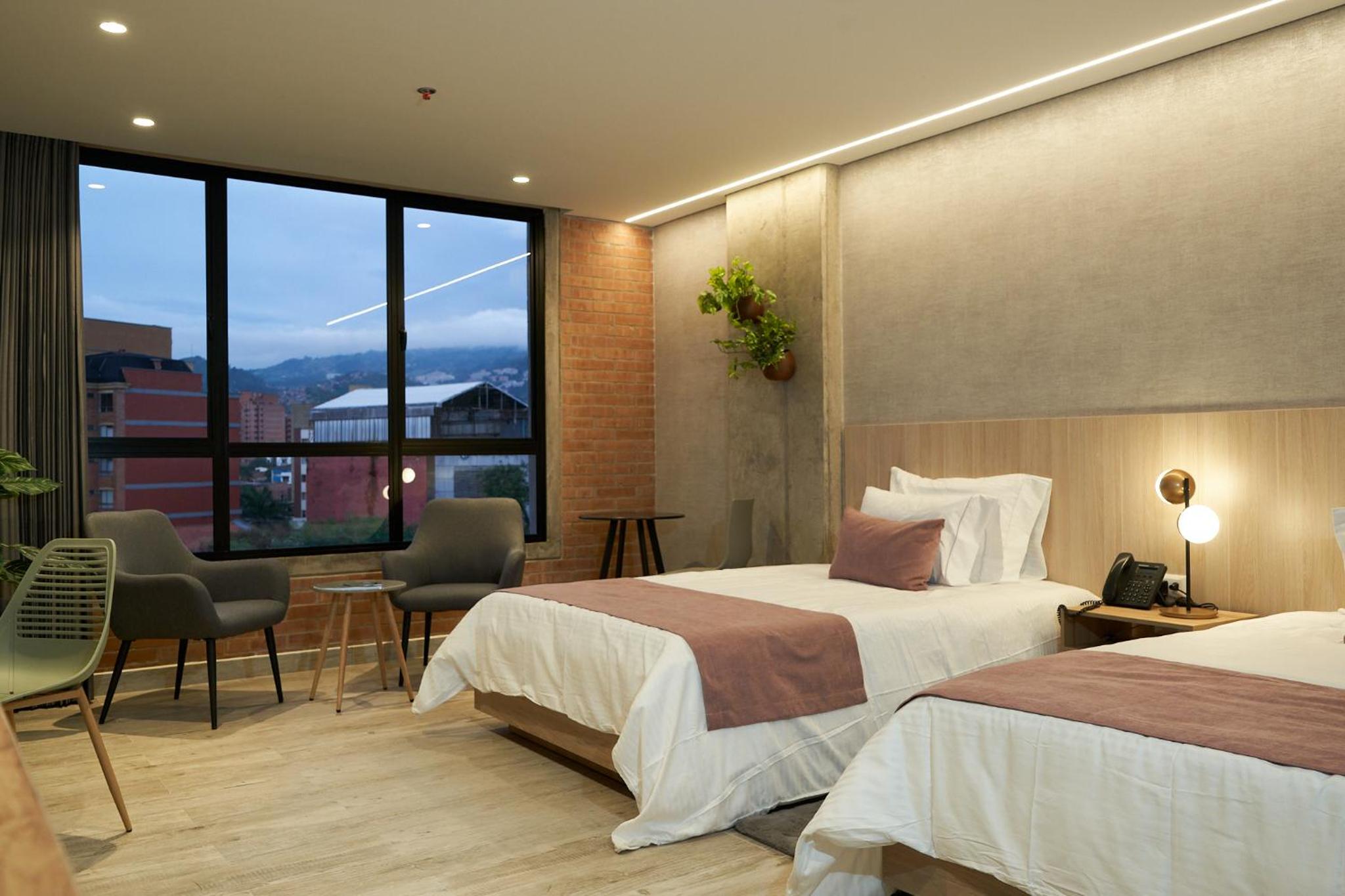 Twin Room - Photo 10