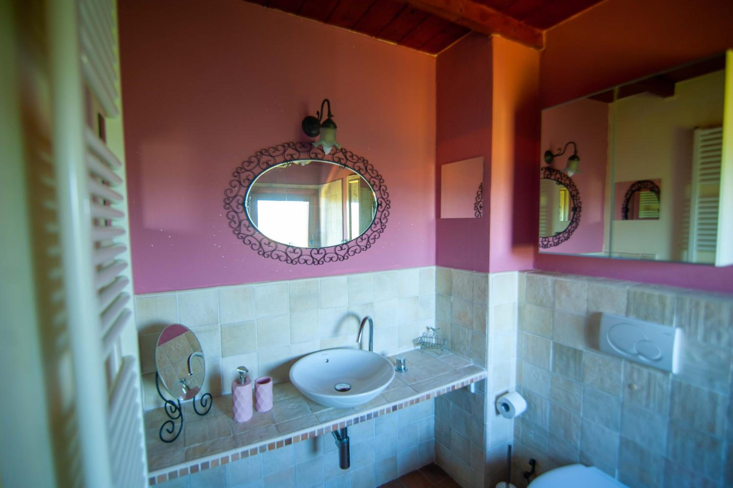 Large Double Room - Photo 11