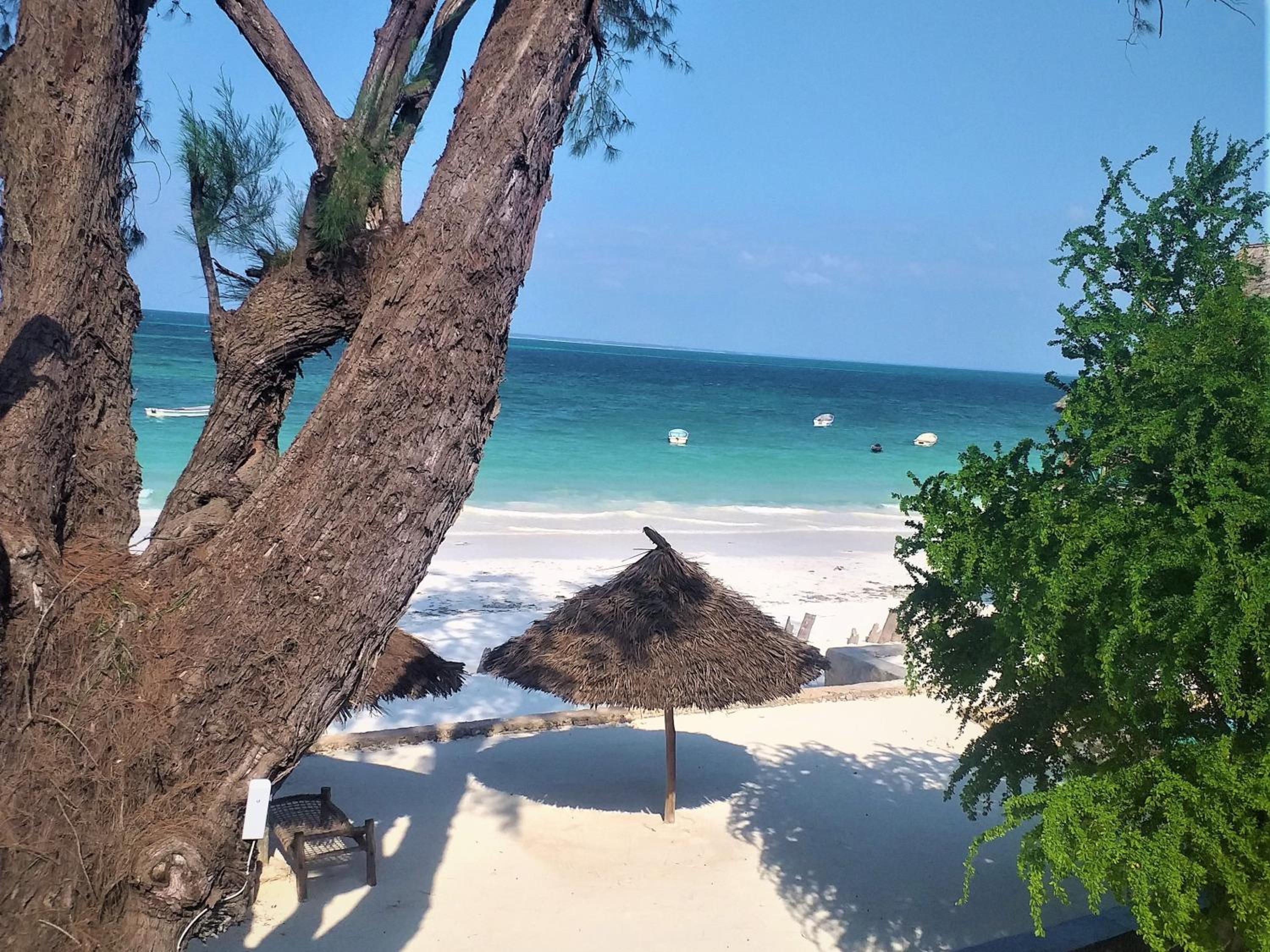 Deluxe Double or Twin Room with Sea View - Photo 2