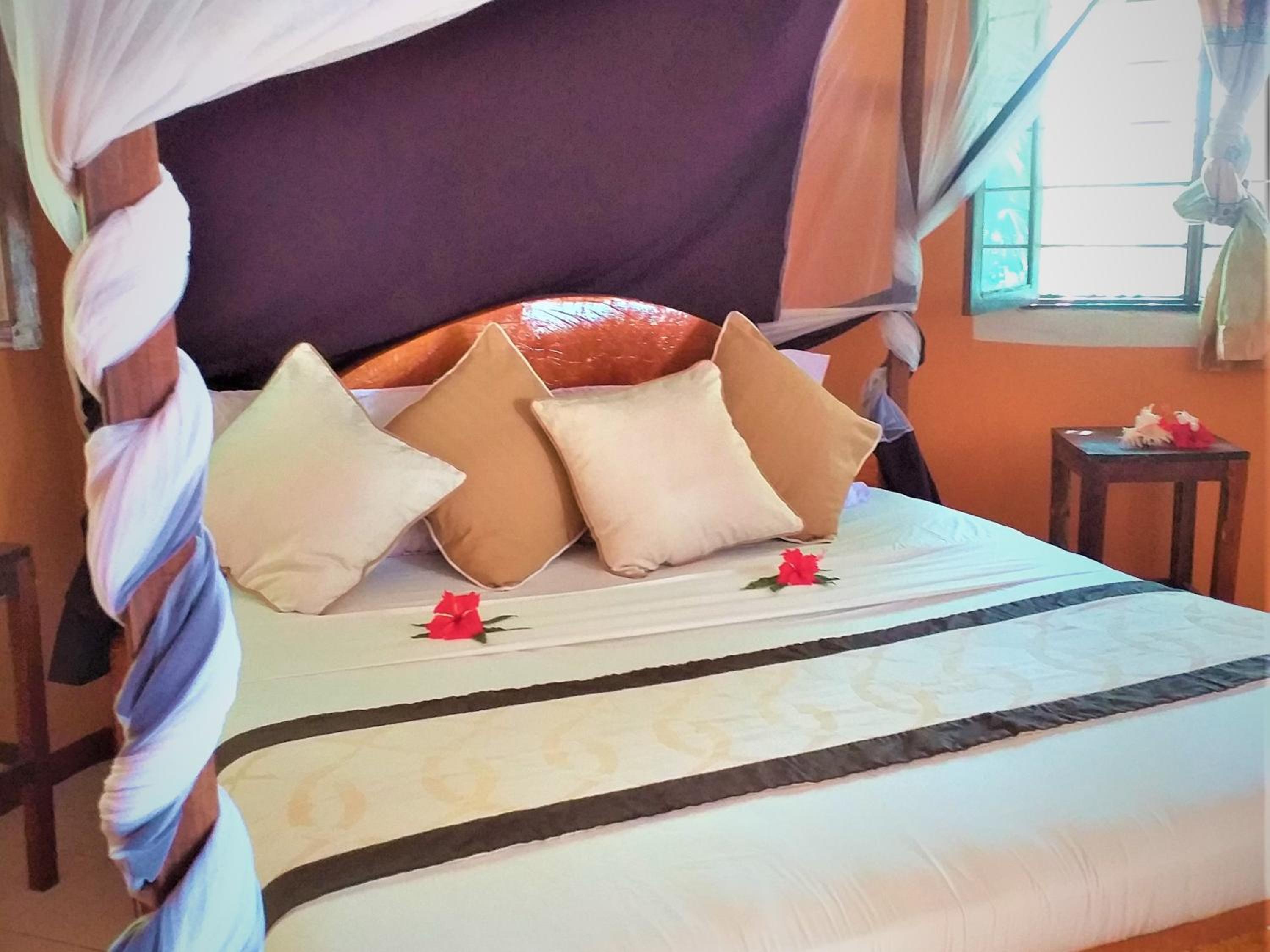 Deluxe Double or Twin Room with Sea View - Photo 1