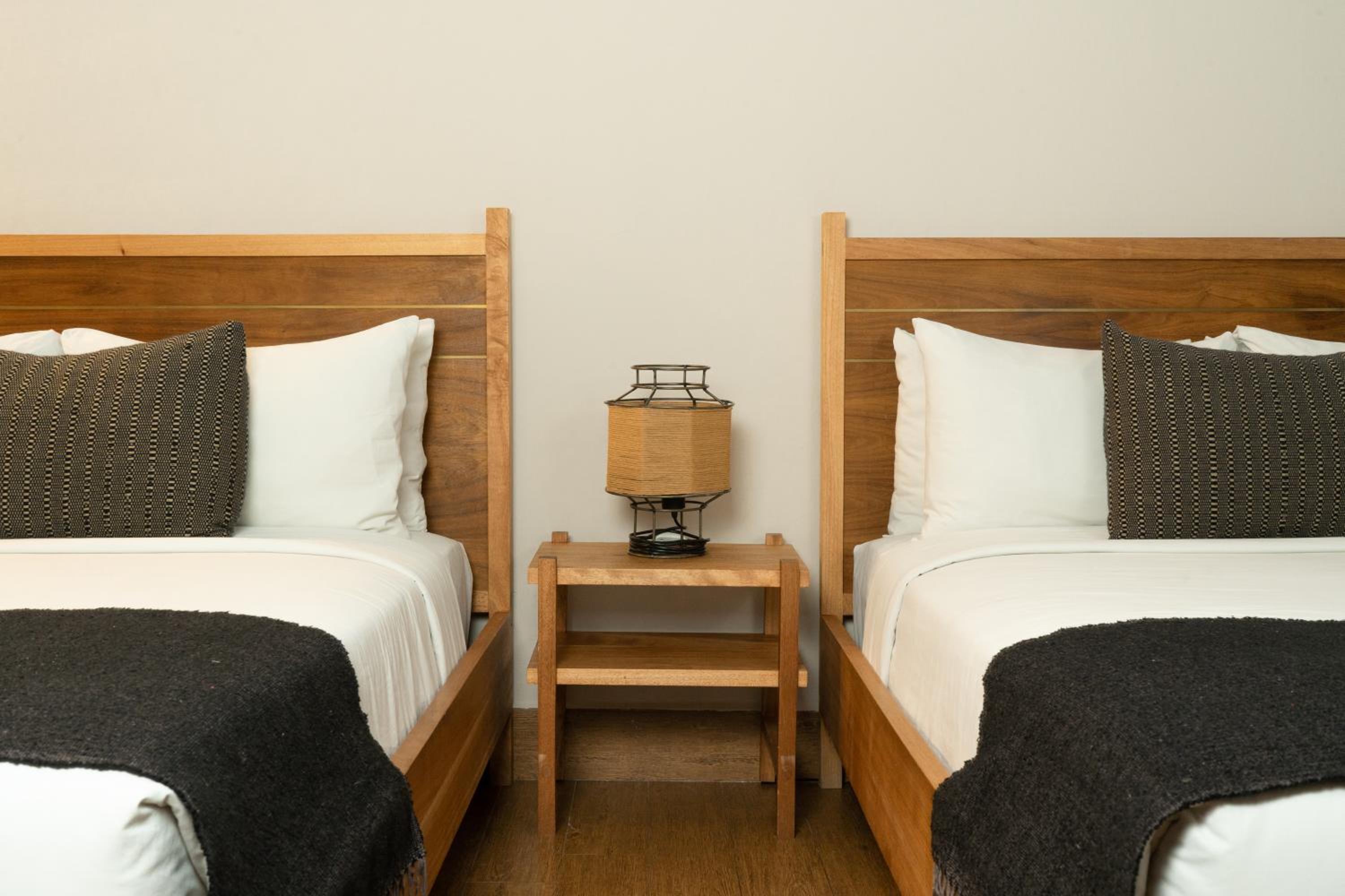 Double Room - Photo 7