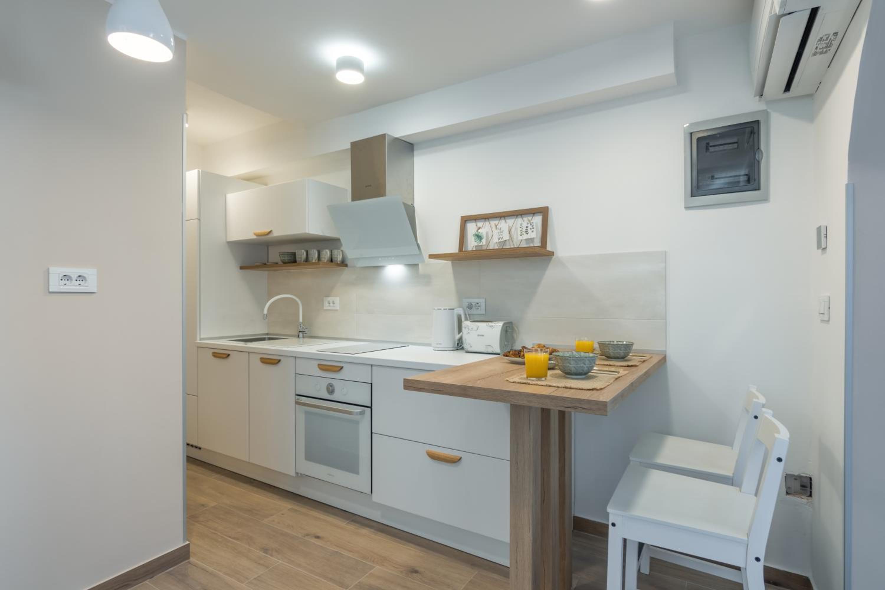 One-Bedroom Apartment - Photo 18
