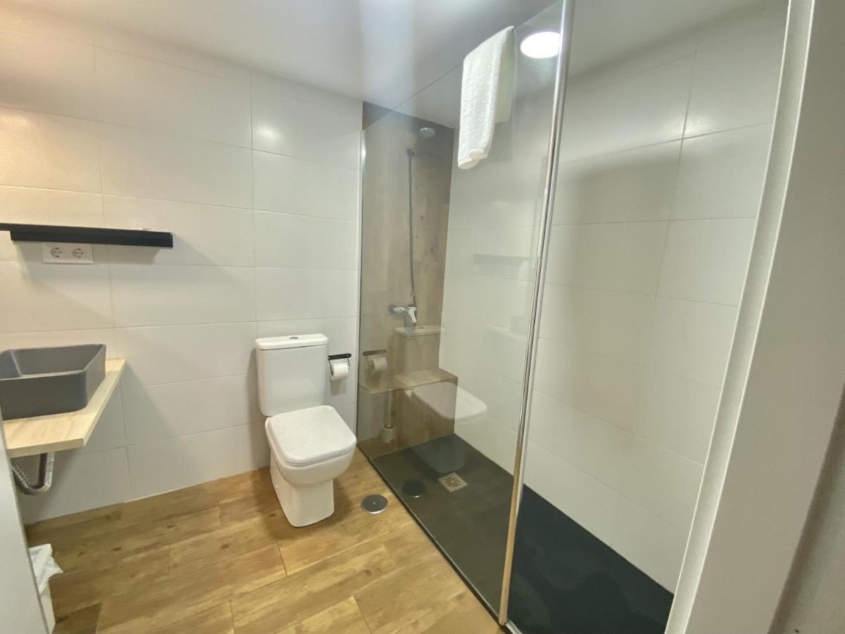 Two-Bedroom Apartment with Additional Bathroom photo 3