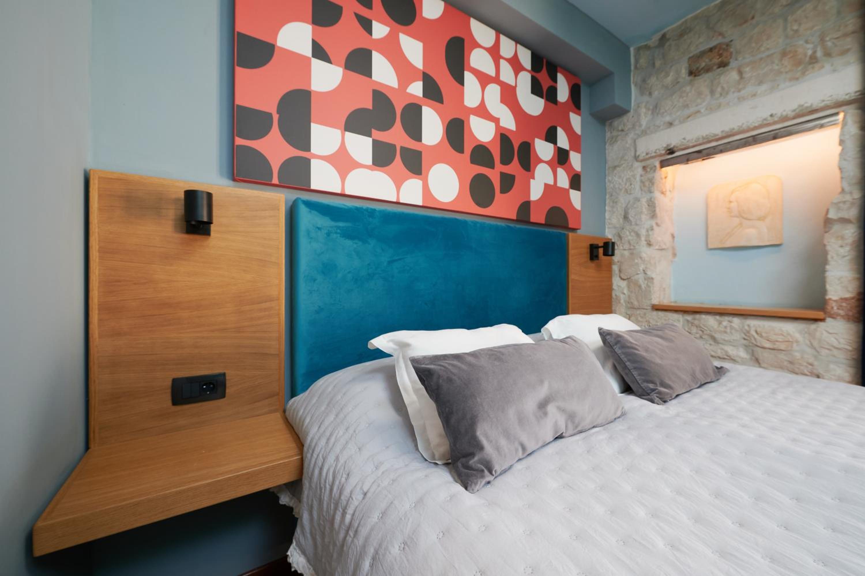 Deluxe Double Room with Balcony and Sea View - Photo 20