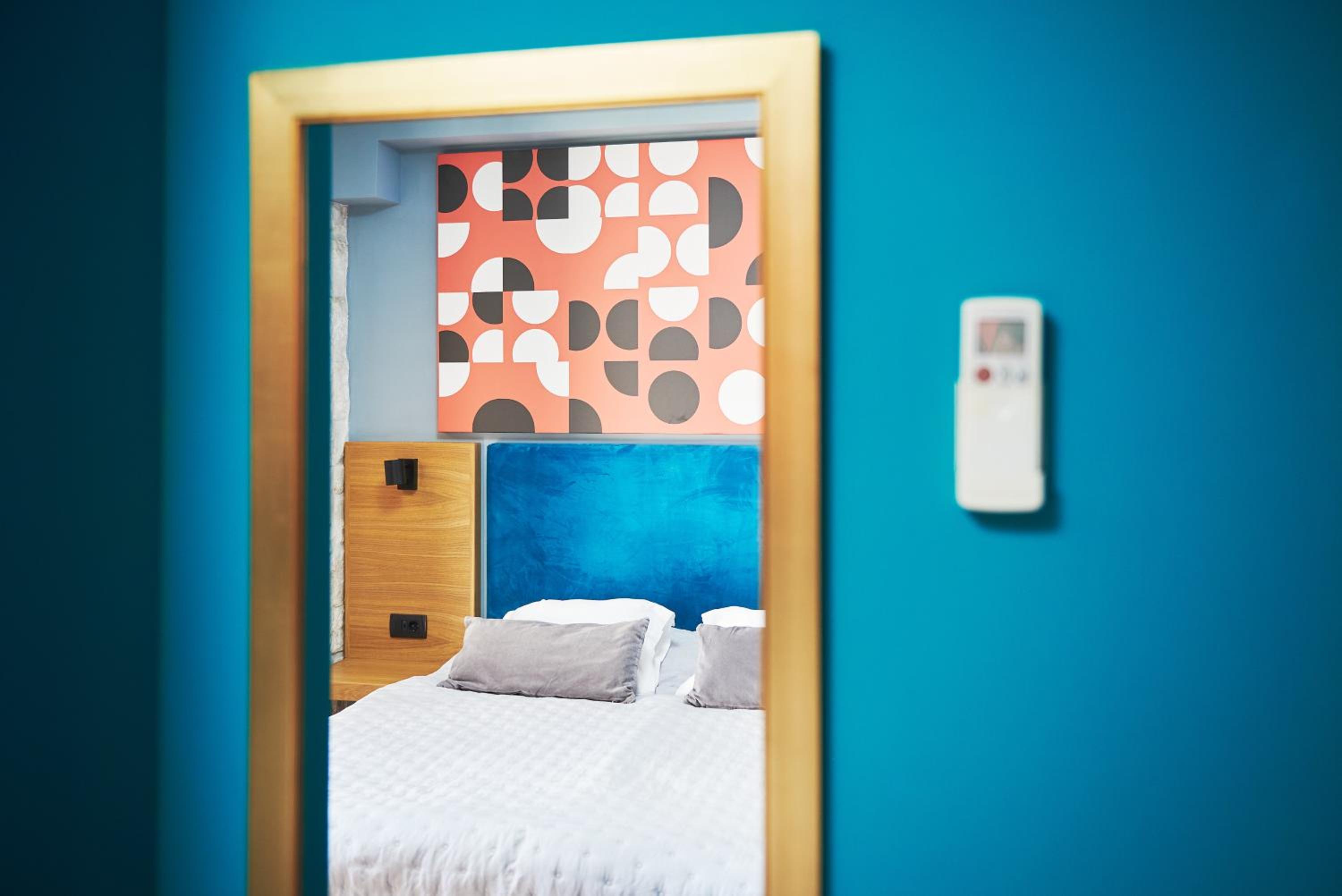 Deluxe Double Room with Balcony and Sea View - Photo 22