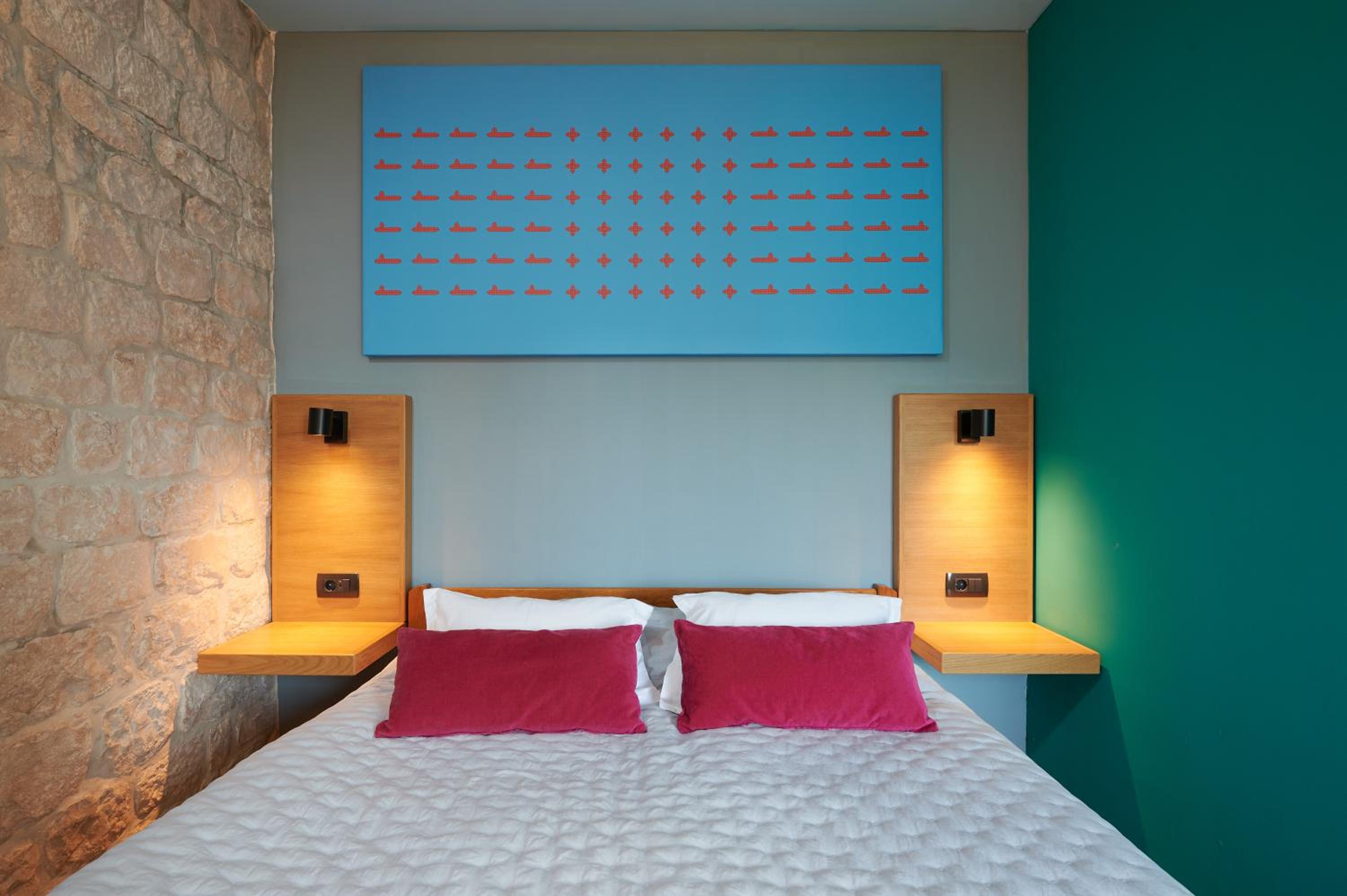 Deluxe Double Room with Sea View - Photo 15