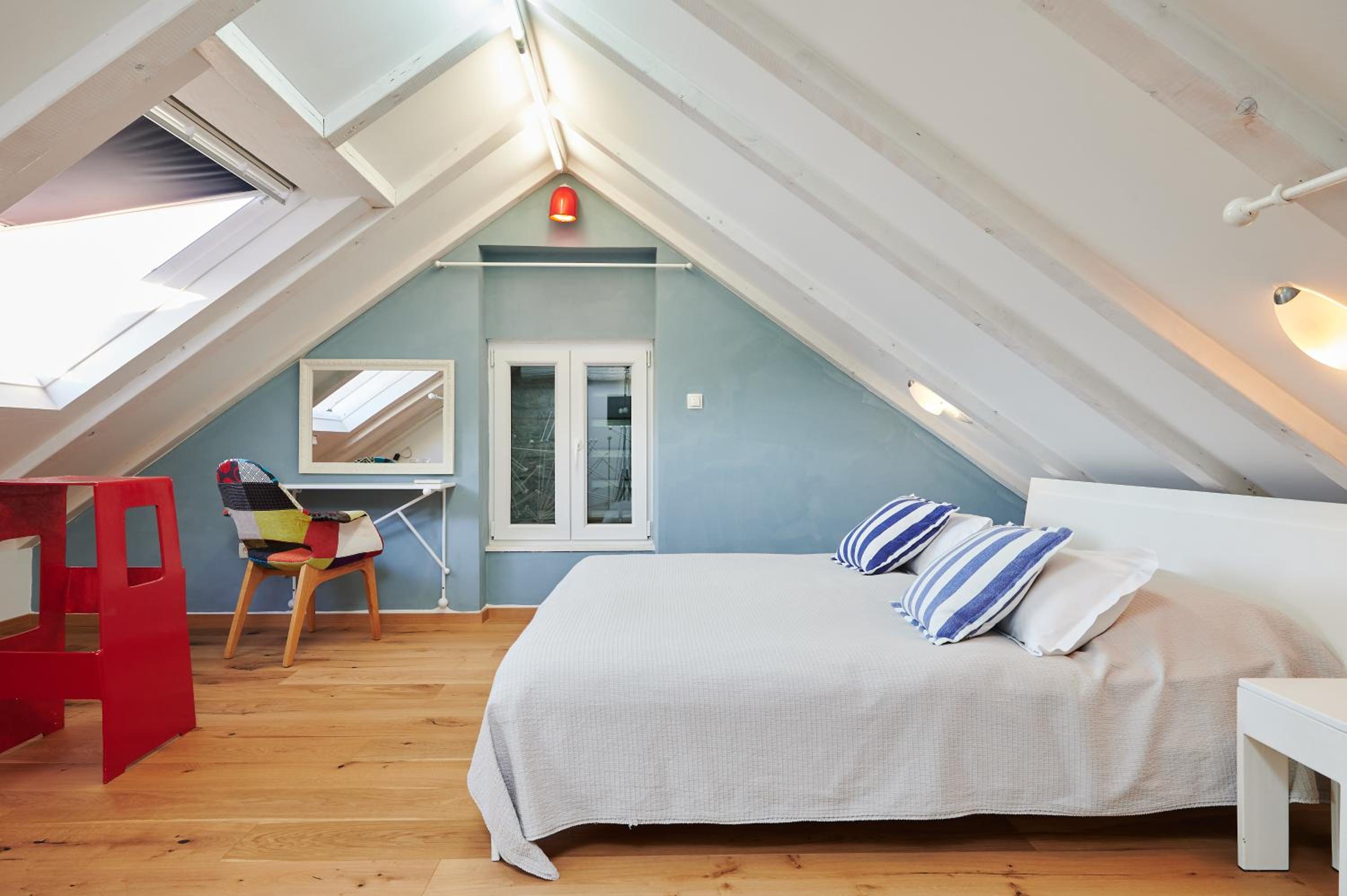 Deluxe Double Room with Sea View - Photo 4