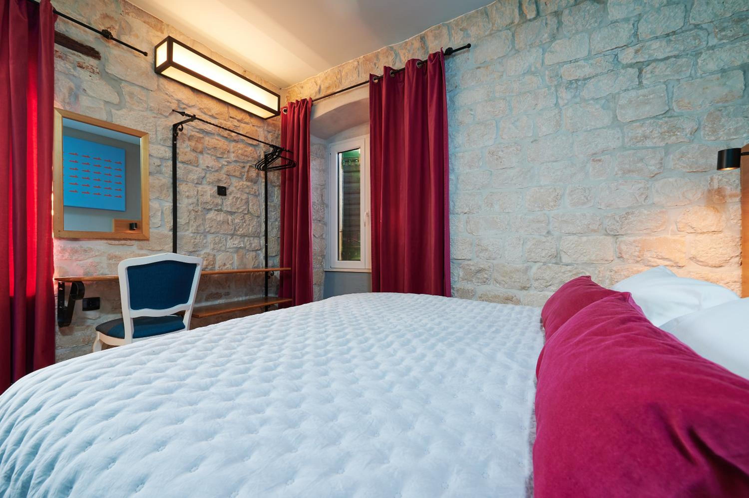 Deluxe Double Room with Sea View - Photo 26