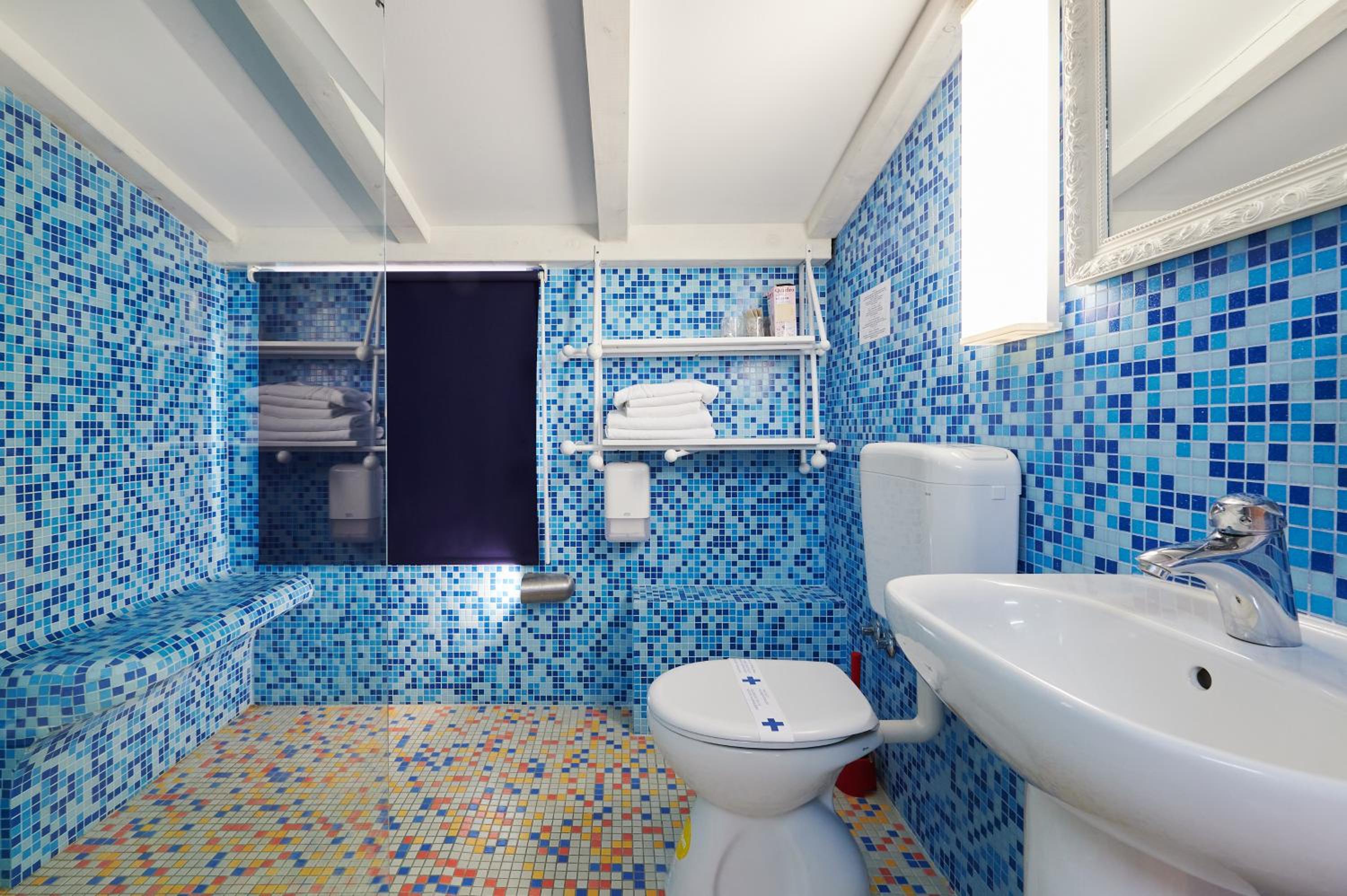 Deluxe Double Room with Sea View - Photo 23
