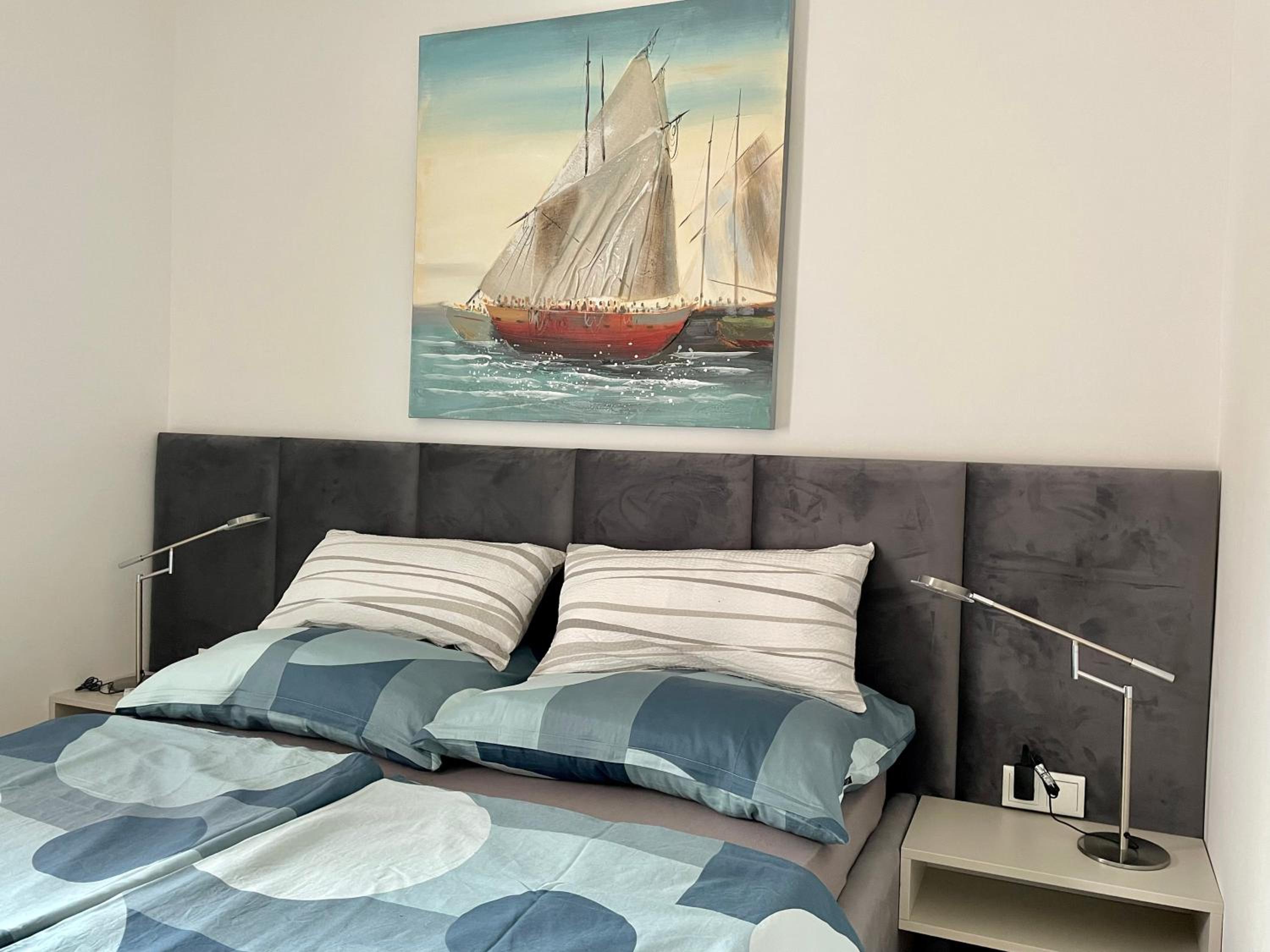 One-Bedroom Apartment - Photo 17