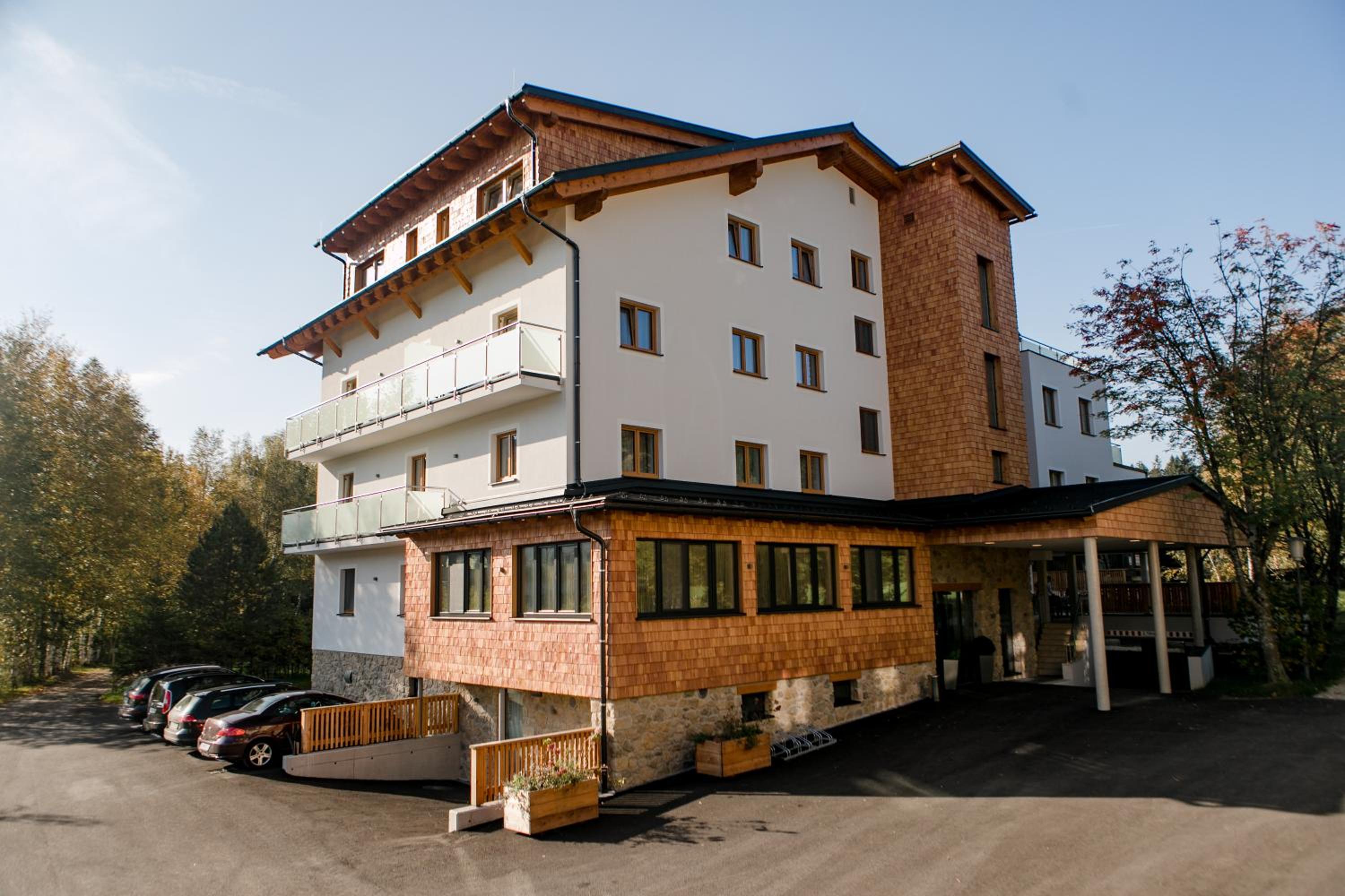 Twin Room with Balcony - Photo 3