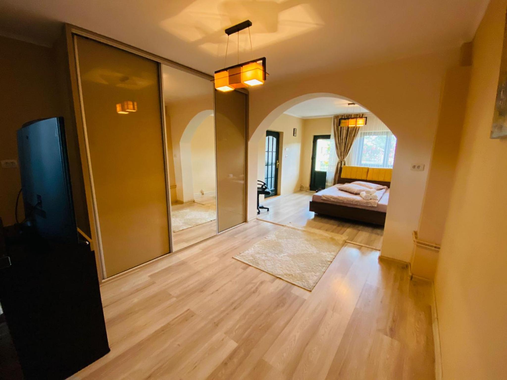 Double Room - Photo 13