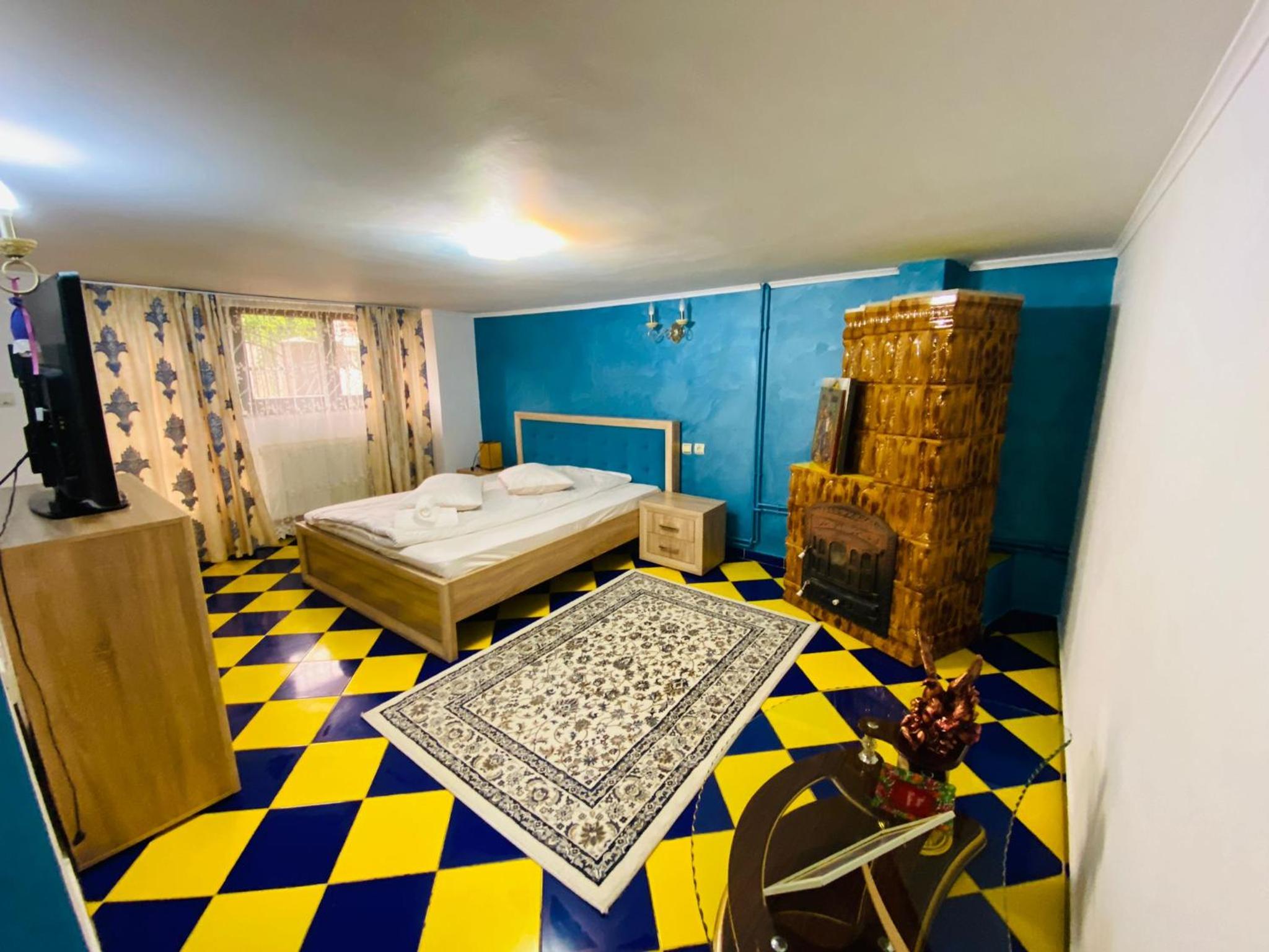 Double Room - Photo 10