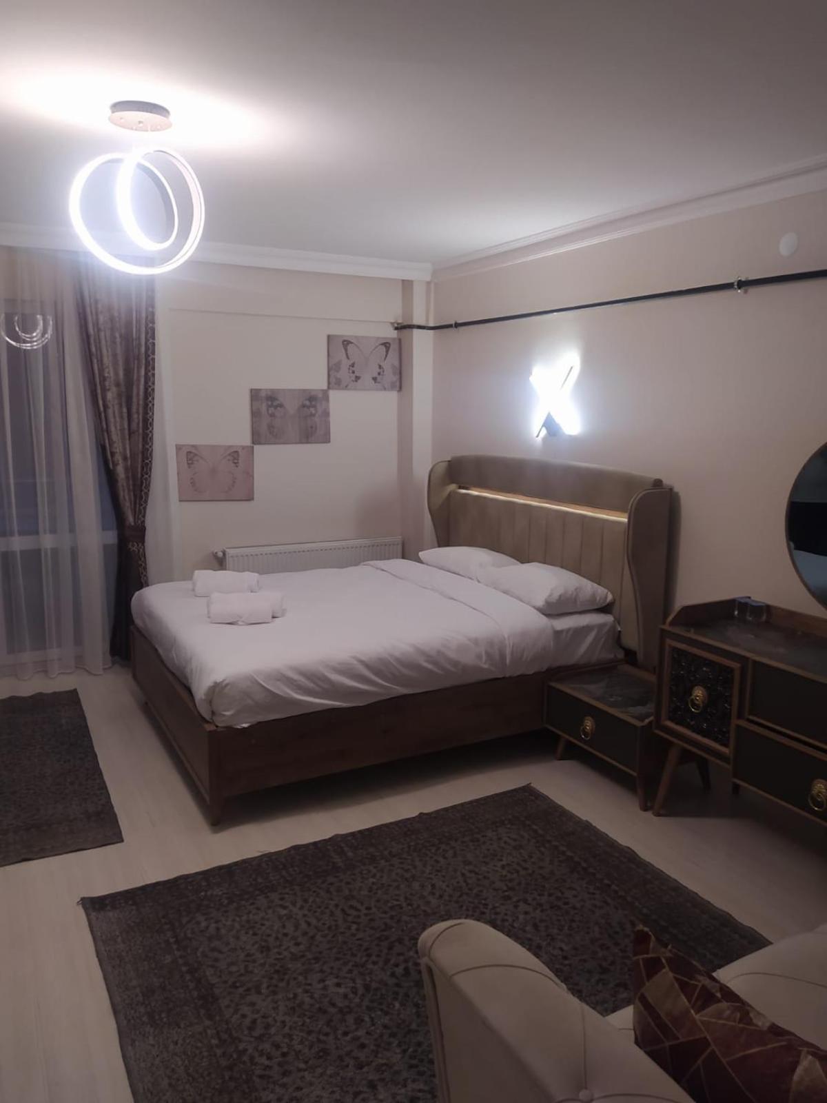 Family Room - Photo 13