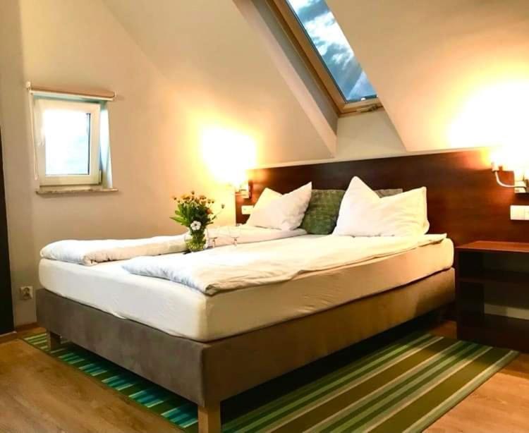 Deluxe King Room photo 3