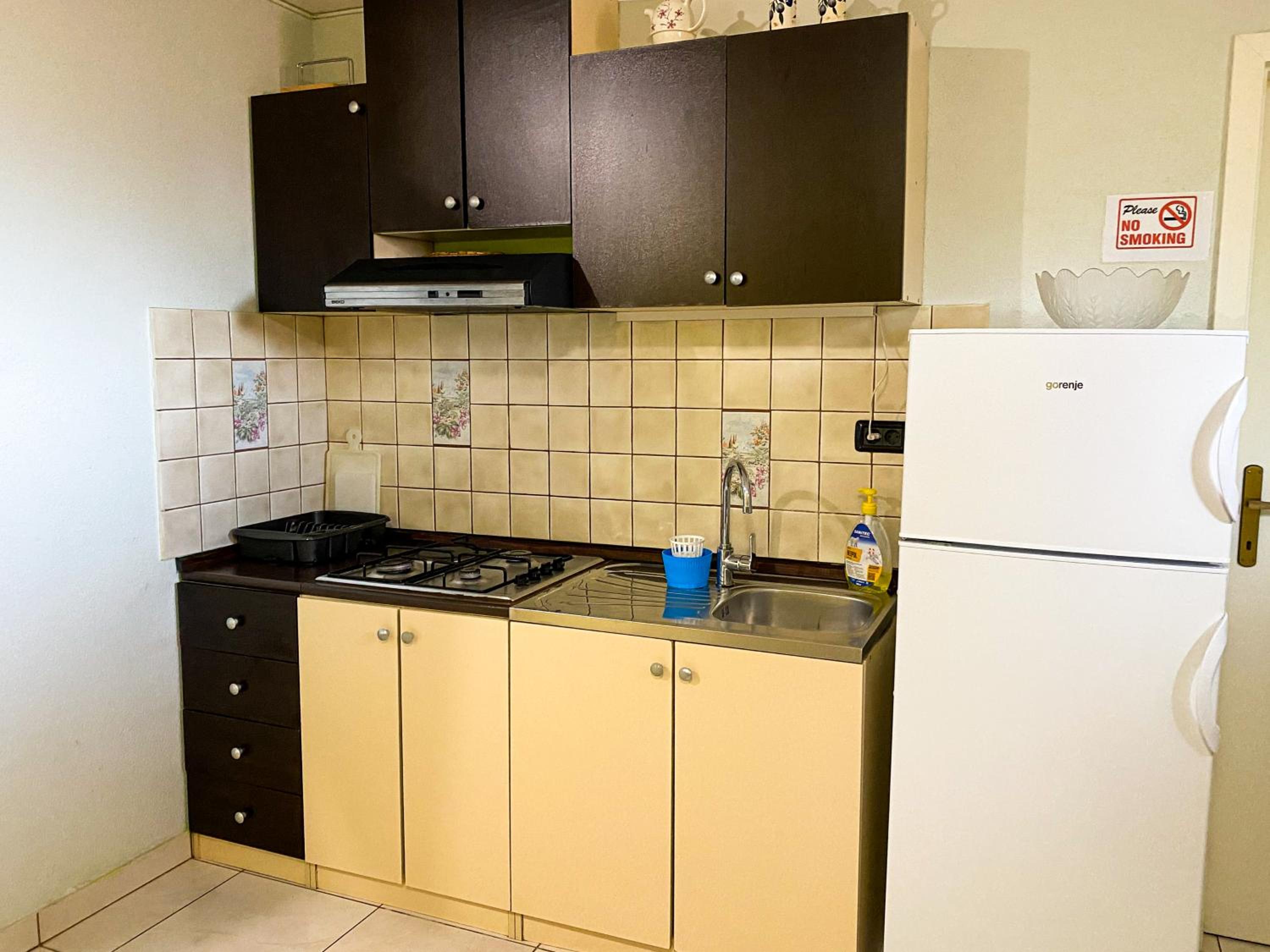 One-Bedroom Apartment - Photo 13