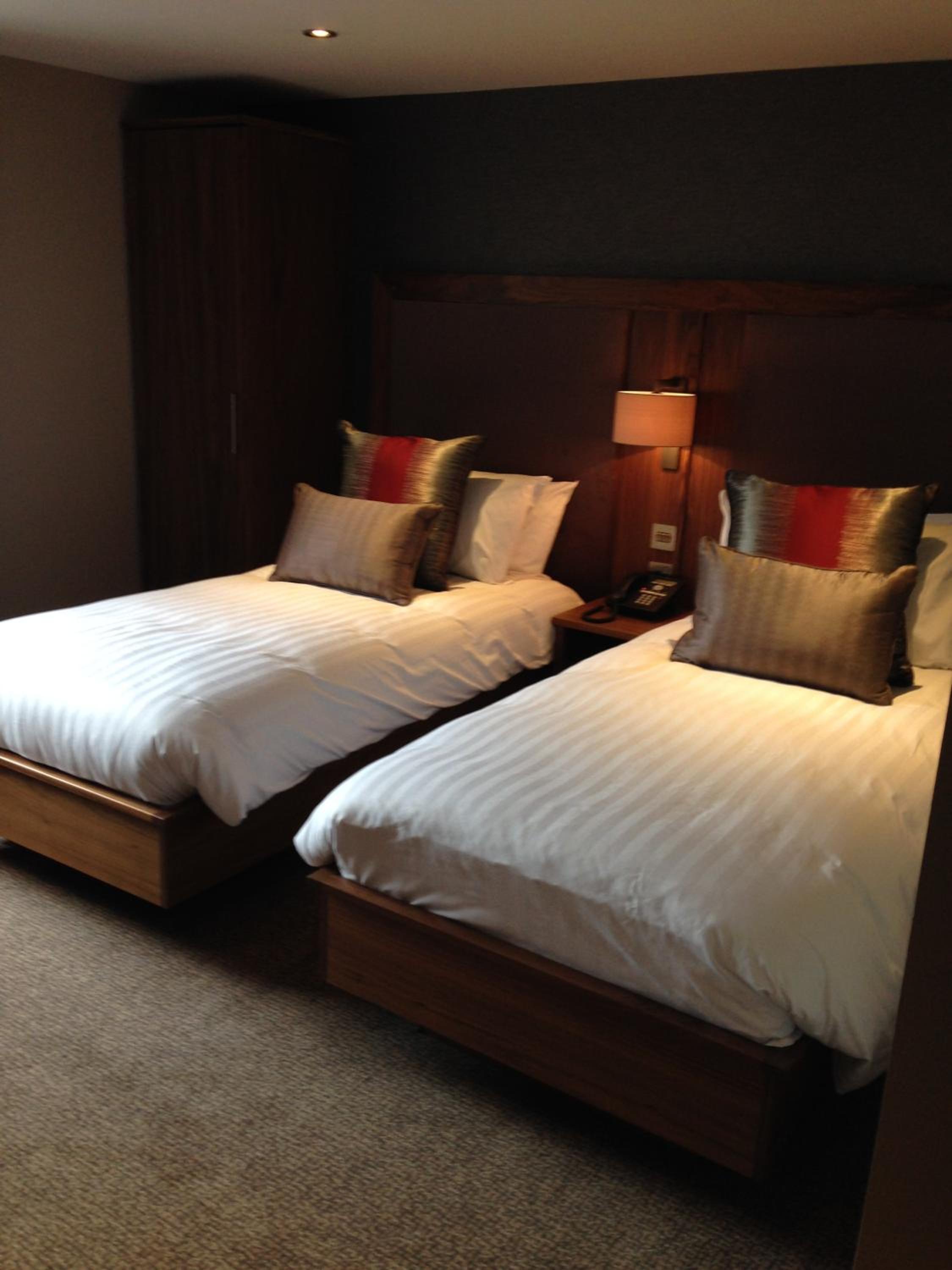 Twin Room - Photo 9