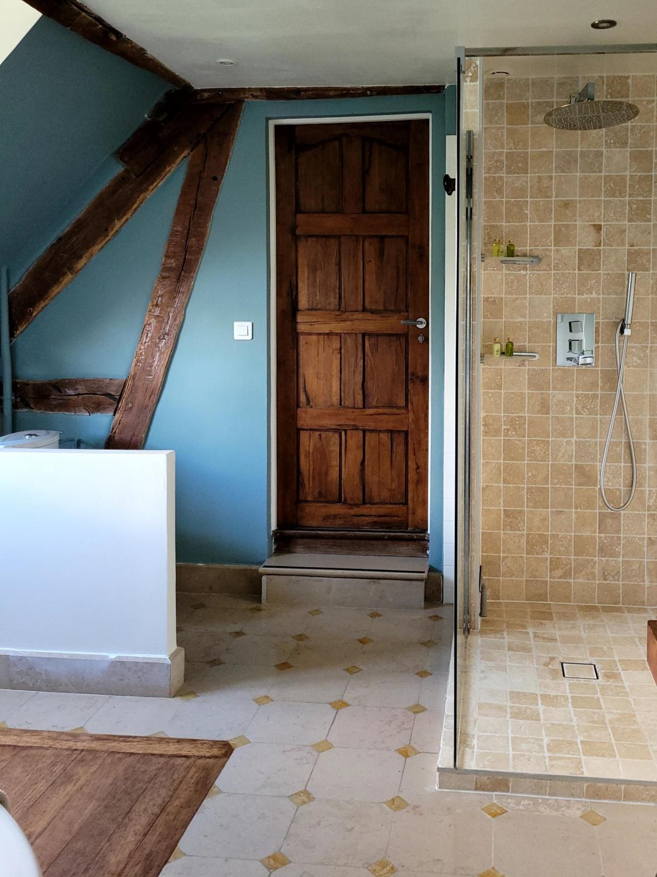 Double Room with Private Bathroom photo 2