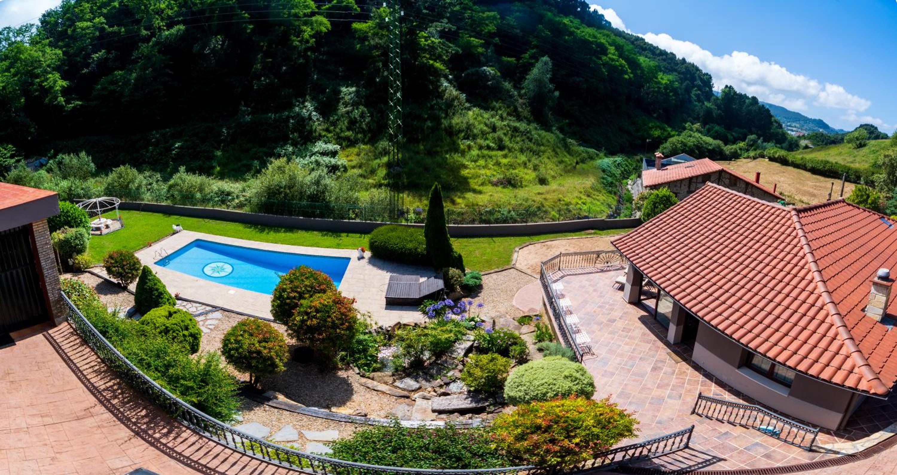 Villa with Private Pool photo 2