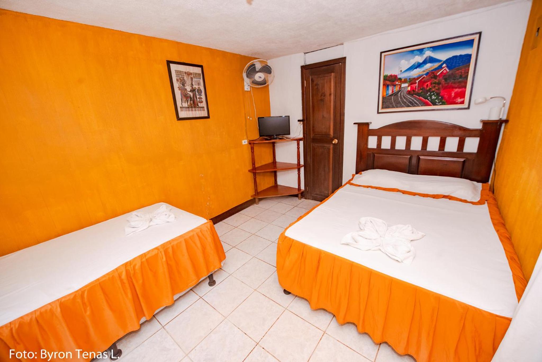 Deluxe Double Room (2 Adults + 1 Child) photo 1