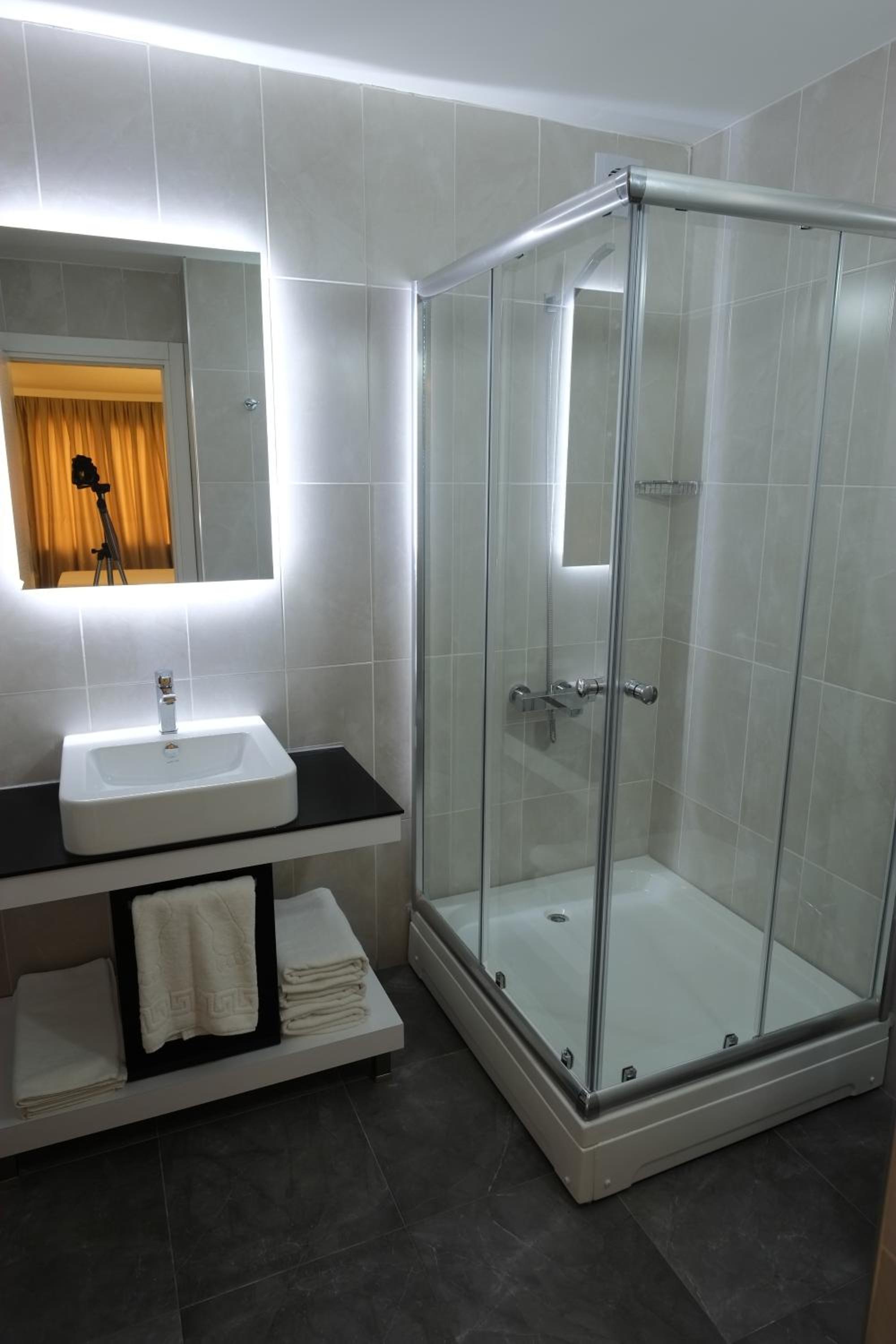Superior Triple Room photo 3