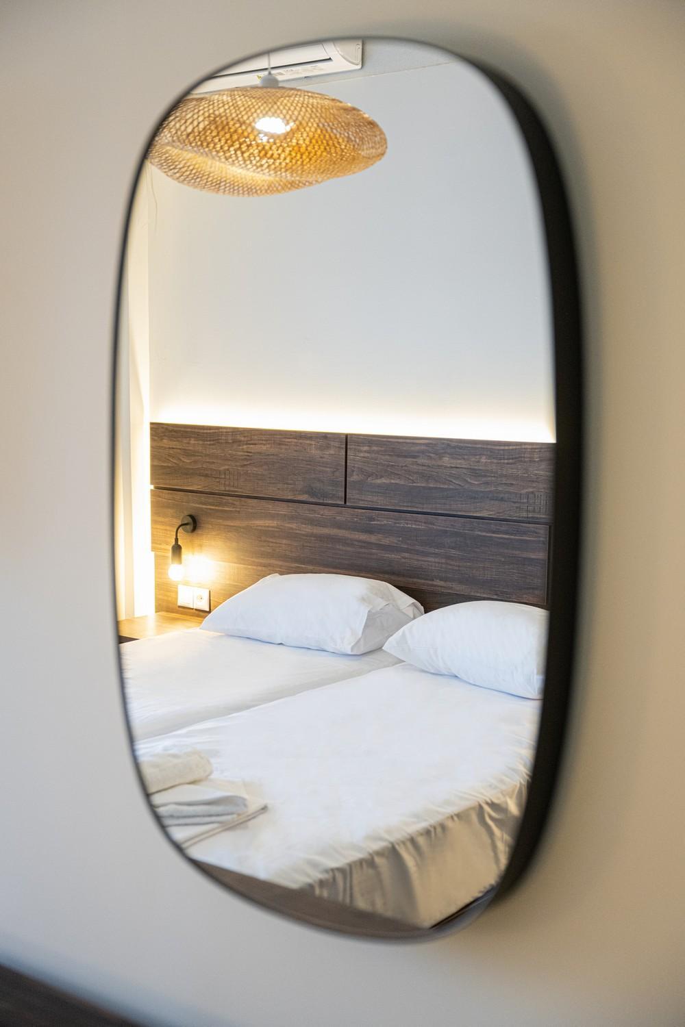 One-Bedroom Apartment photo 3