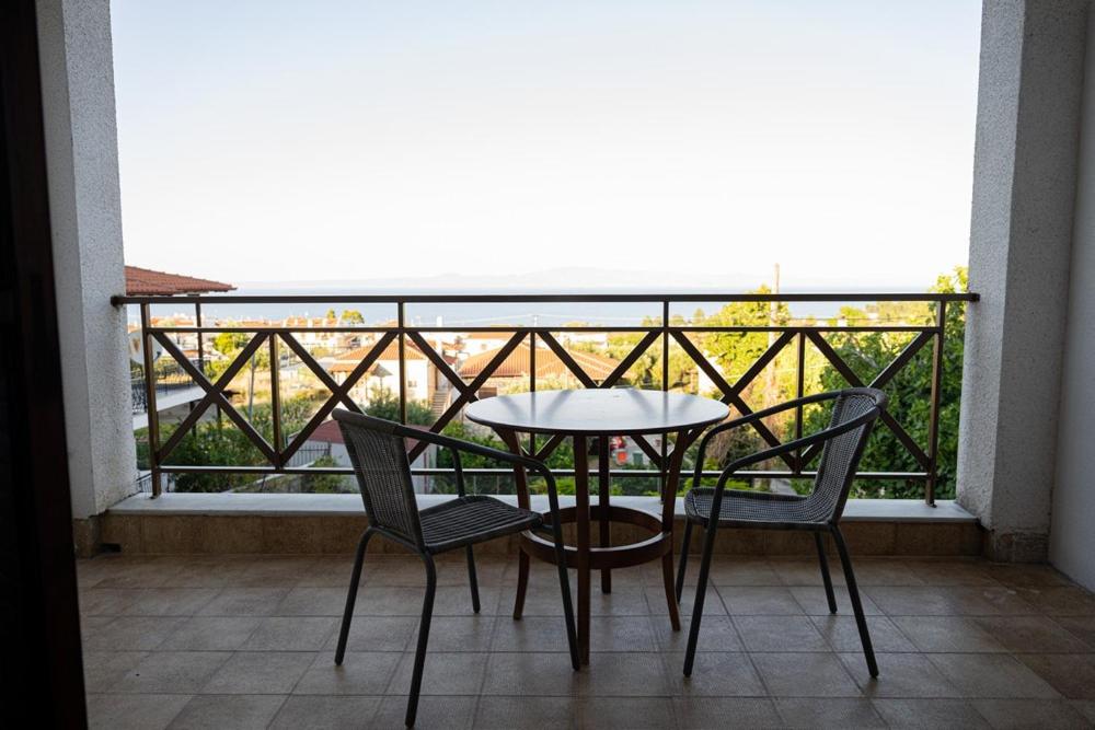 Deluxe Double Room with Sea View photo 2