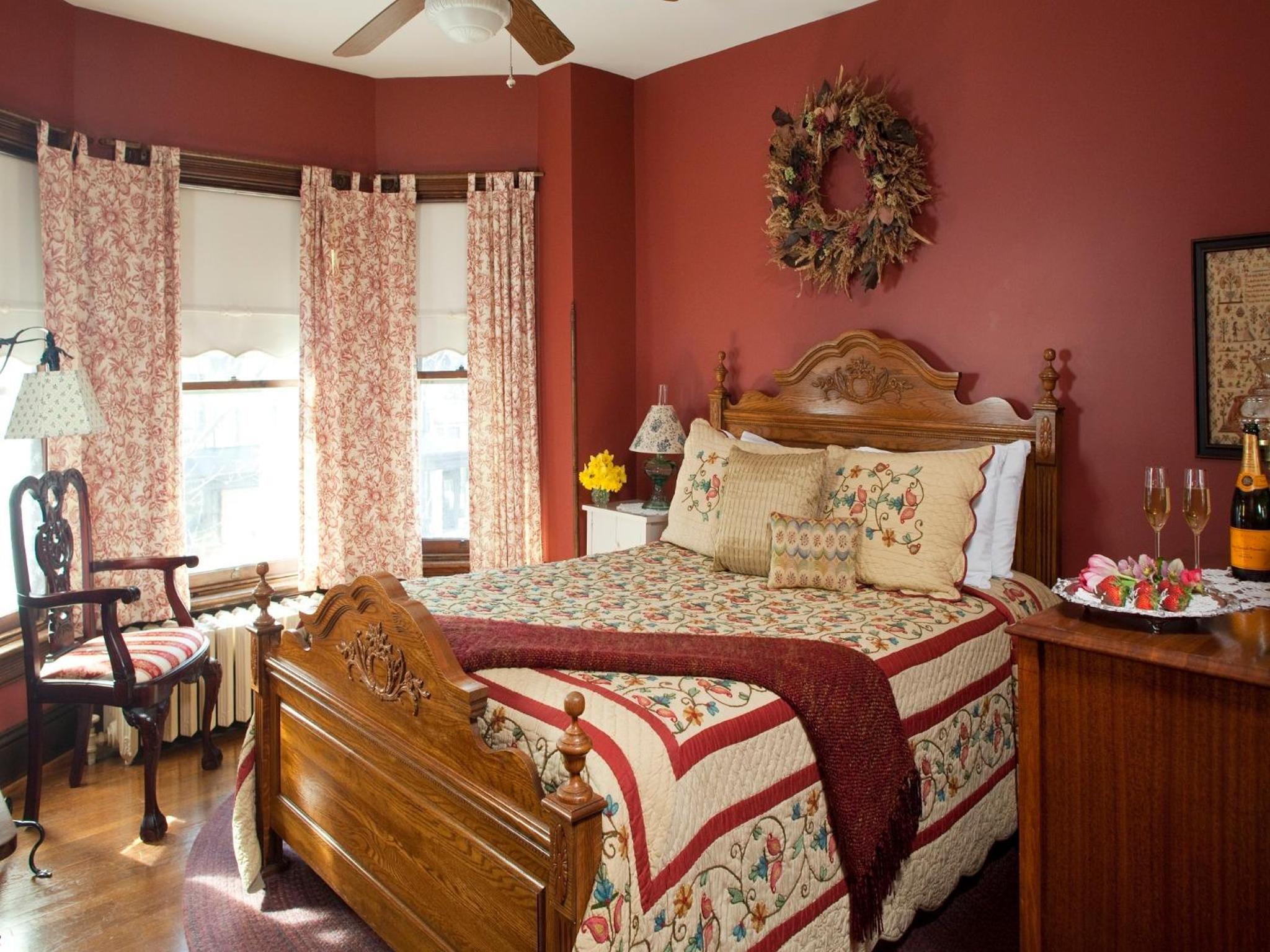 Standard Queen Room photo 2