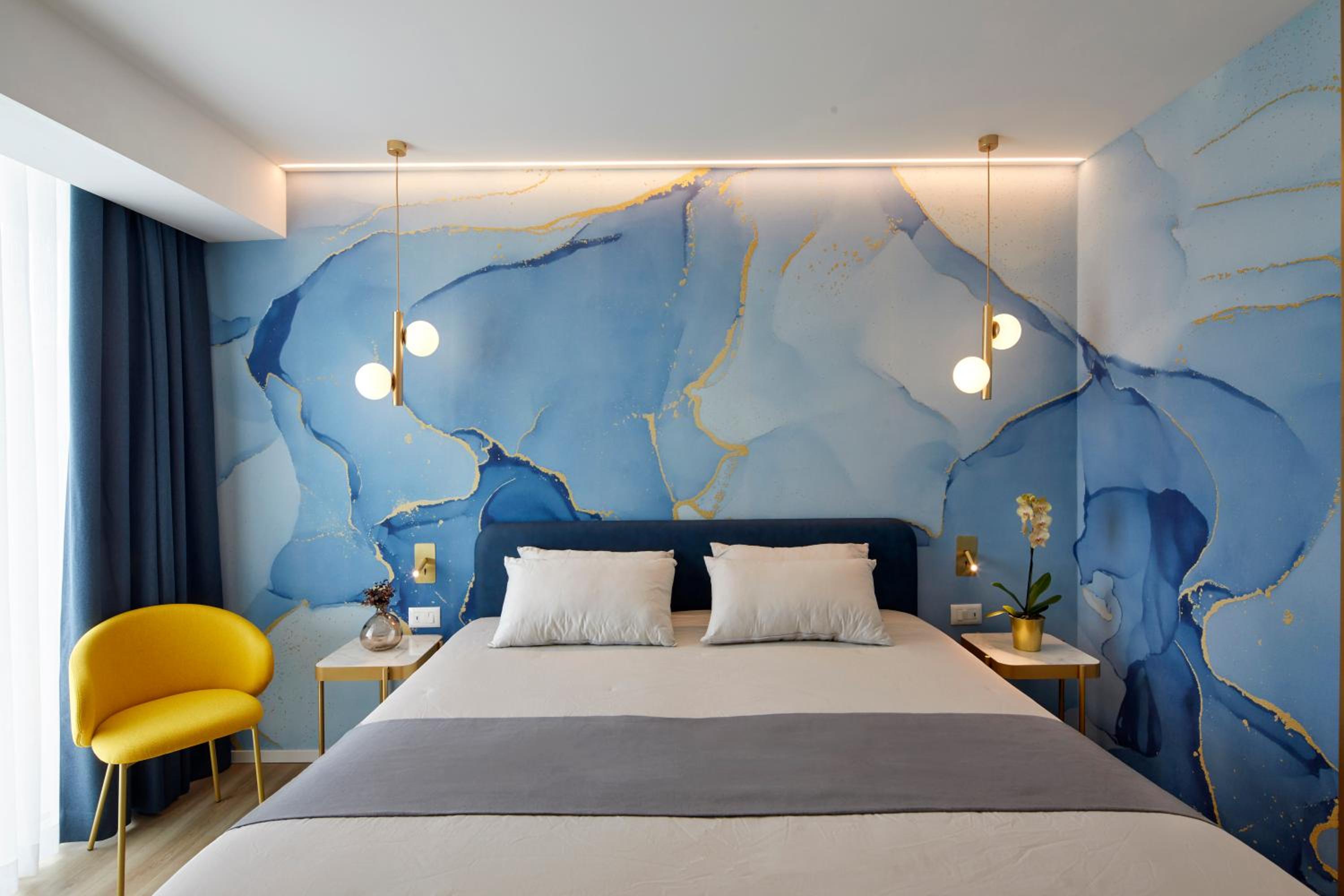 Deluxe Double or Twin Room with Lagoon View - Photo 7