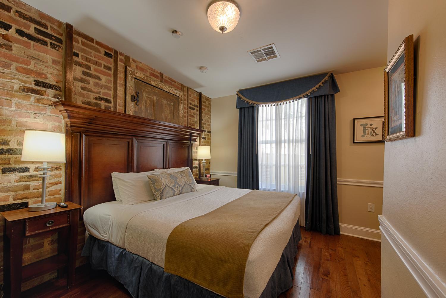 Classic King Room - Photo 2