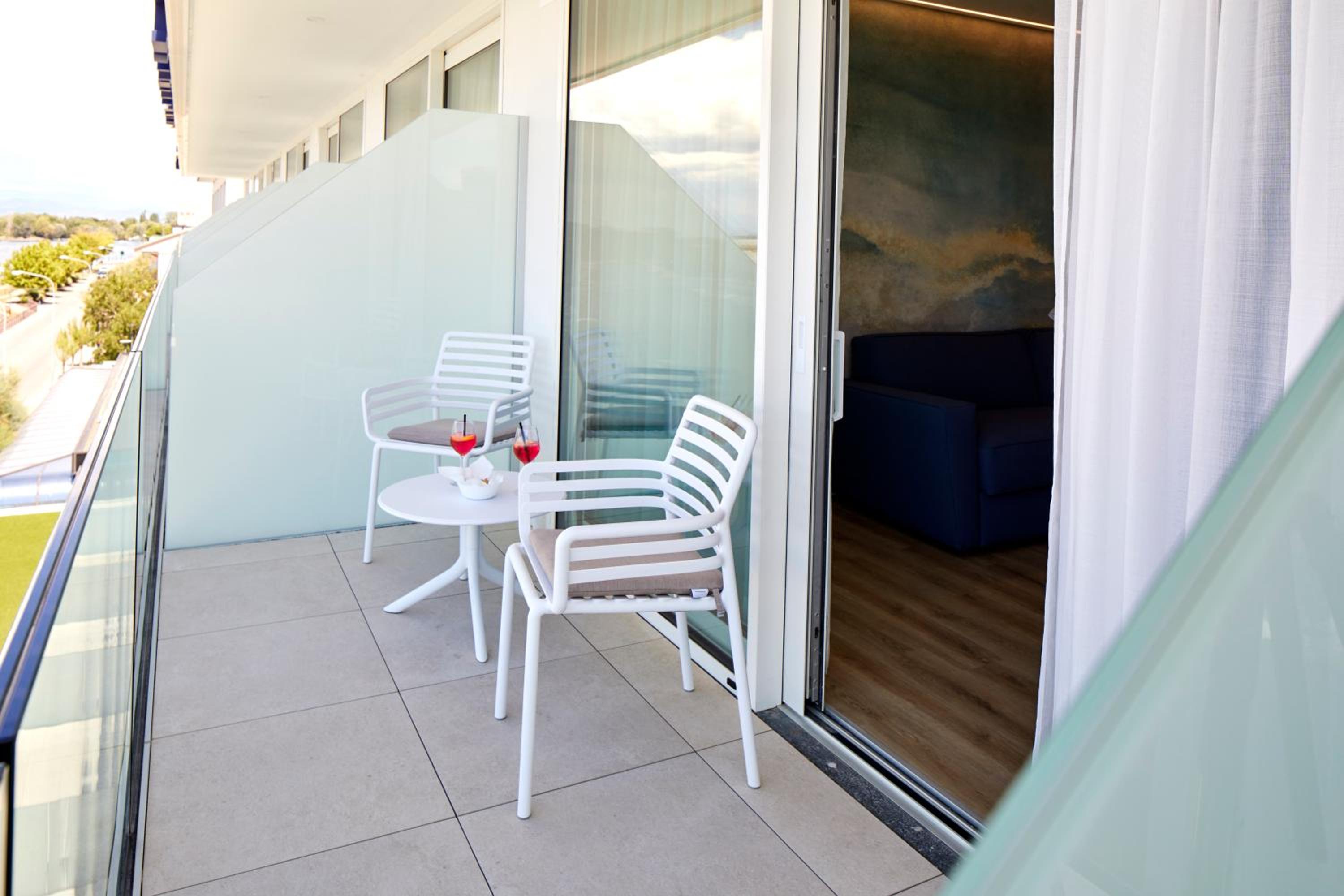 Superior Double or Twin Room with Terrace - Photo 3