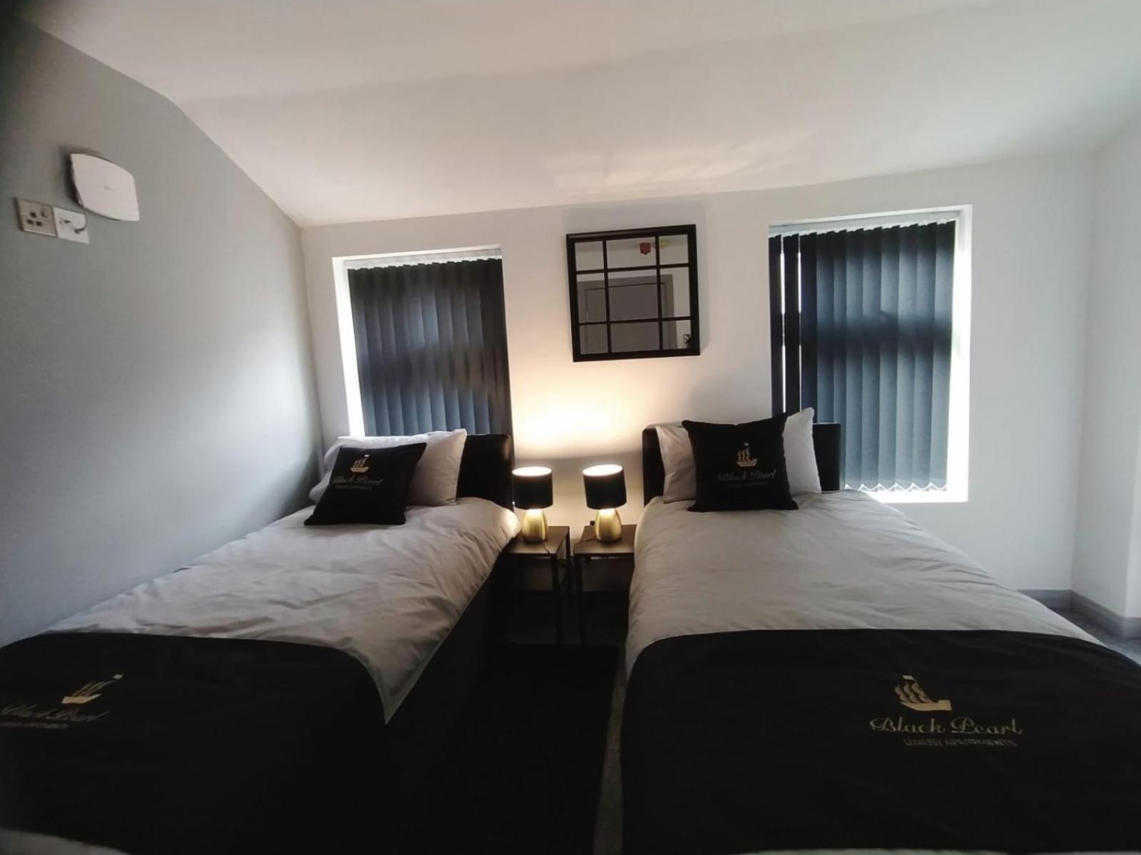 Three-Bedroom Apartment - Photo 20