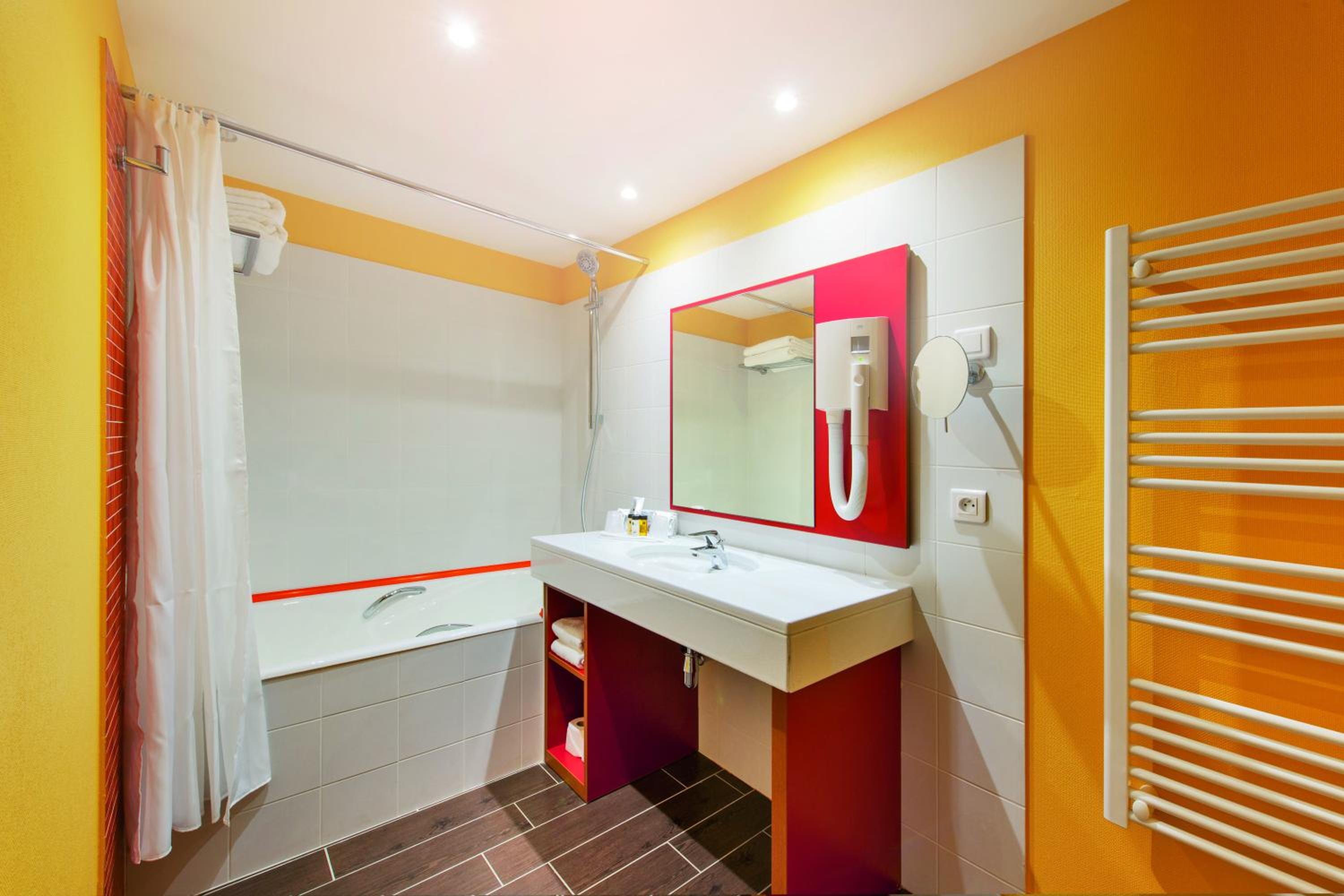 Family Apartment (2 Adults + 2 Children) - Spa and Pool Access not Included - Photo 4