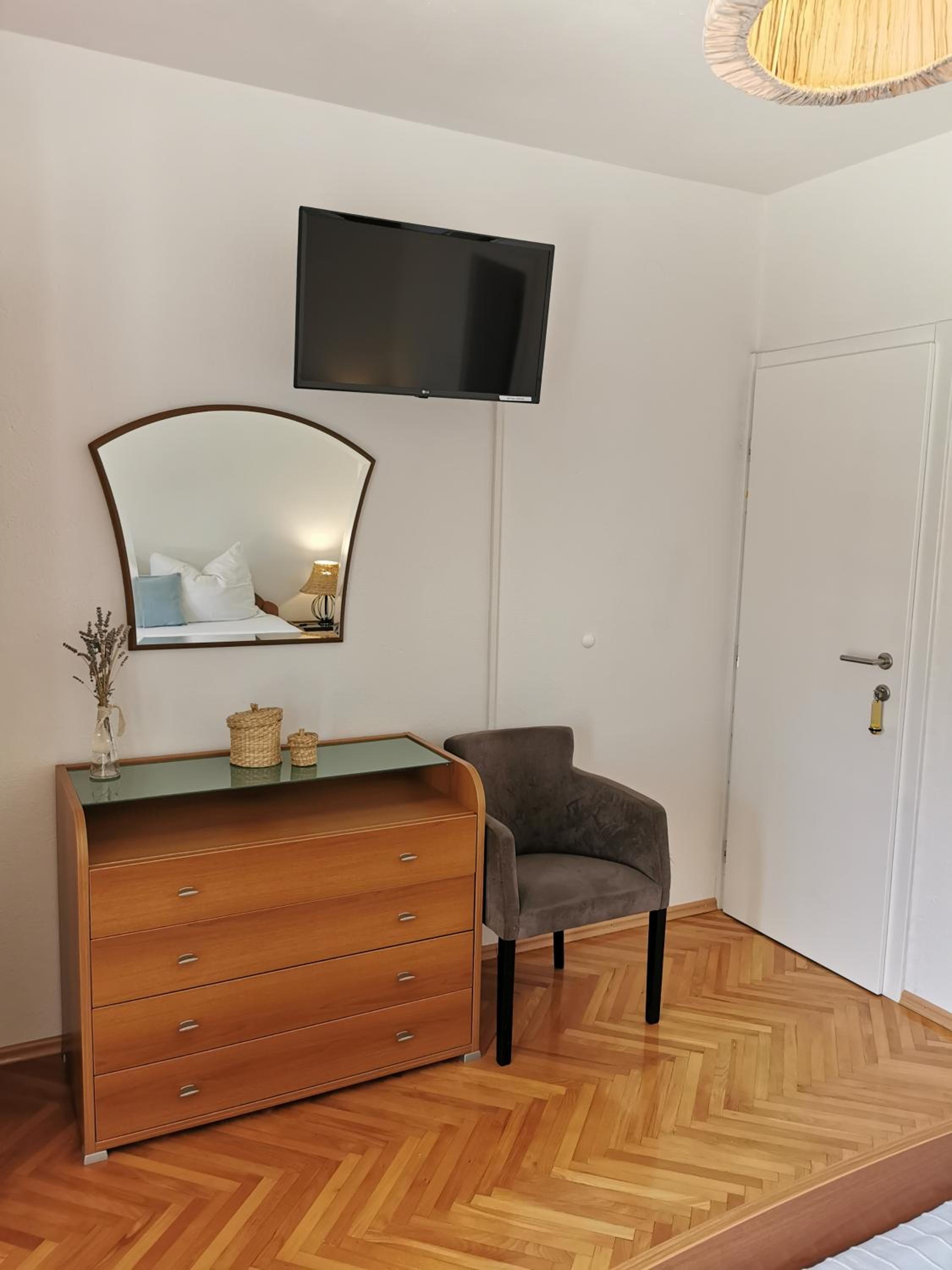 Quarto Duplo com Varanda e Vista para o Mar