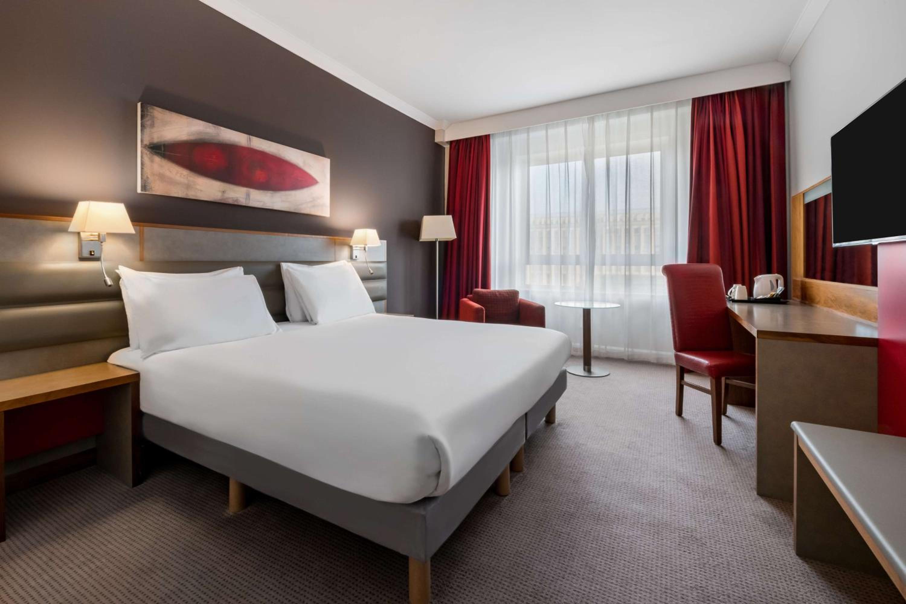 Standard Room - Photo 7