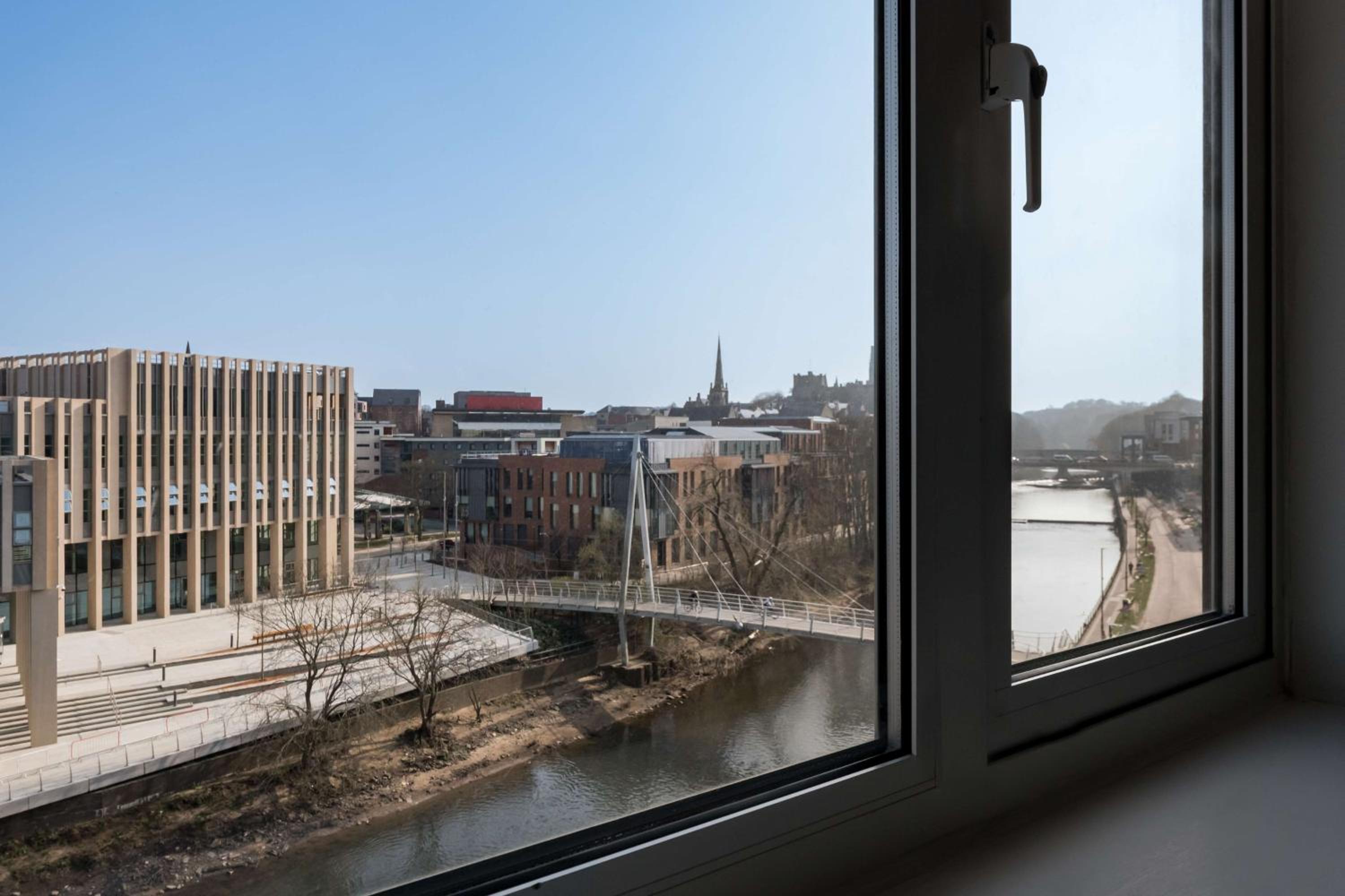 Superior Room with River view - Photo 4