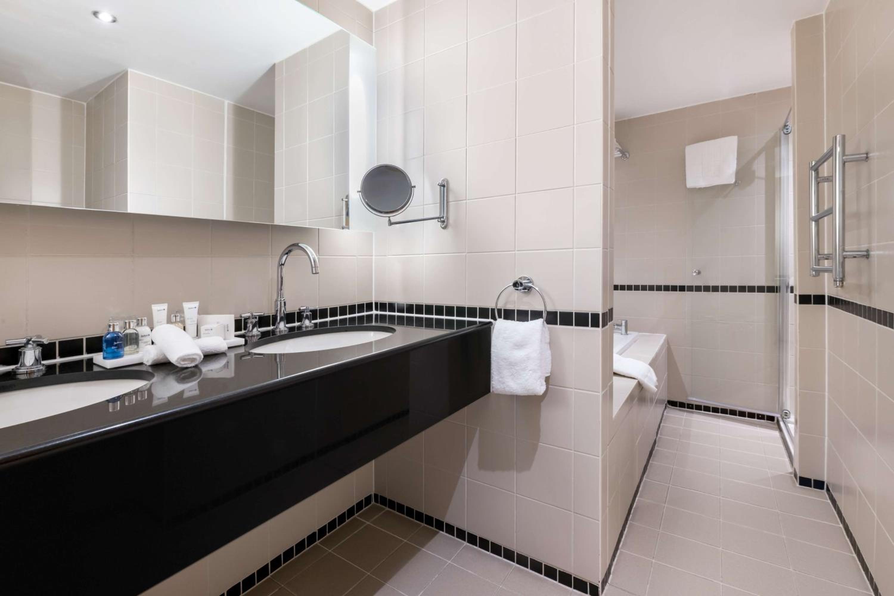 Junior Suite - Photo 8