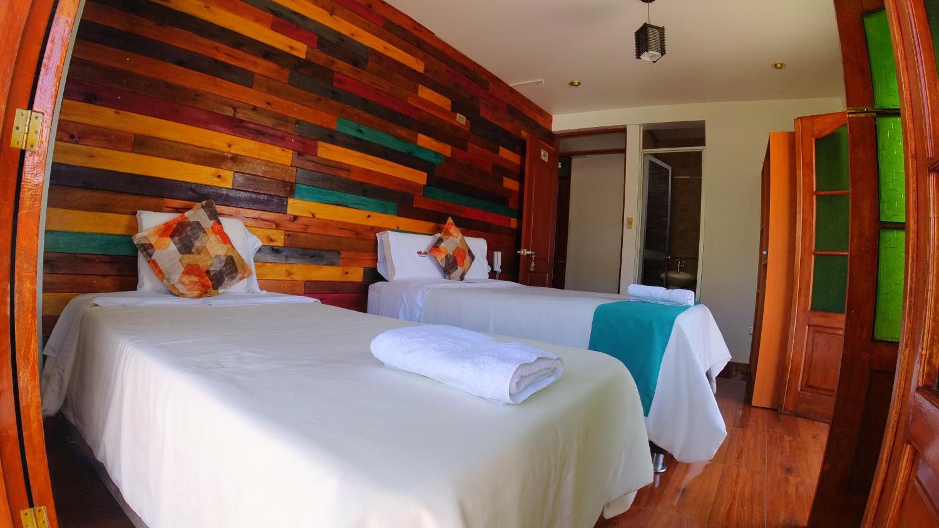 Standard Twin Room with Mountain View photo 3