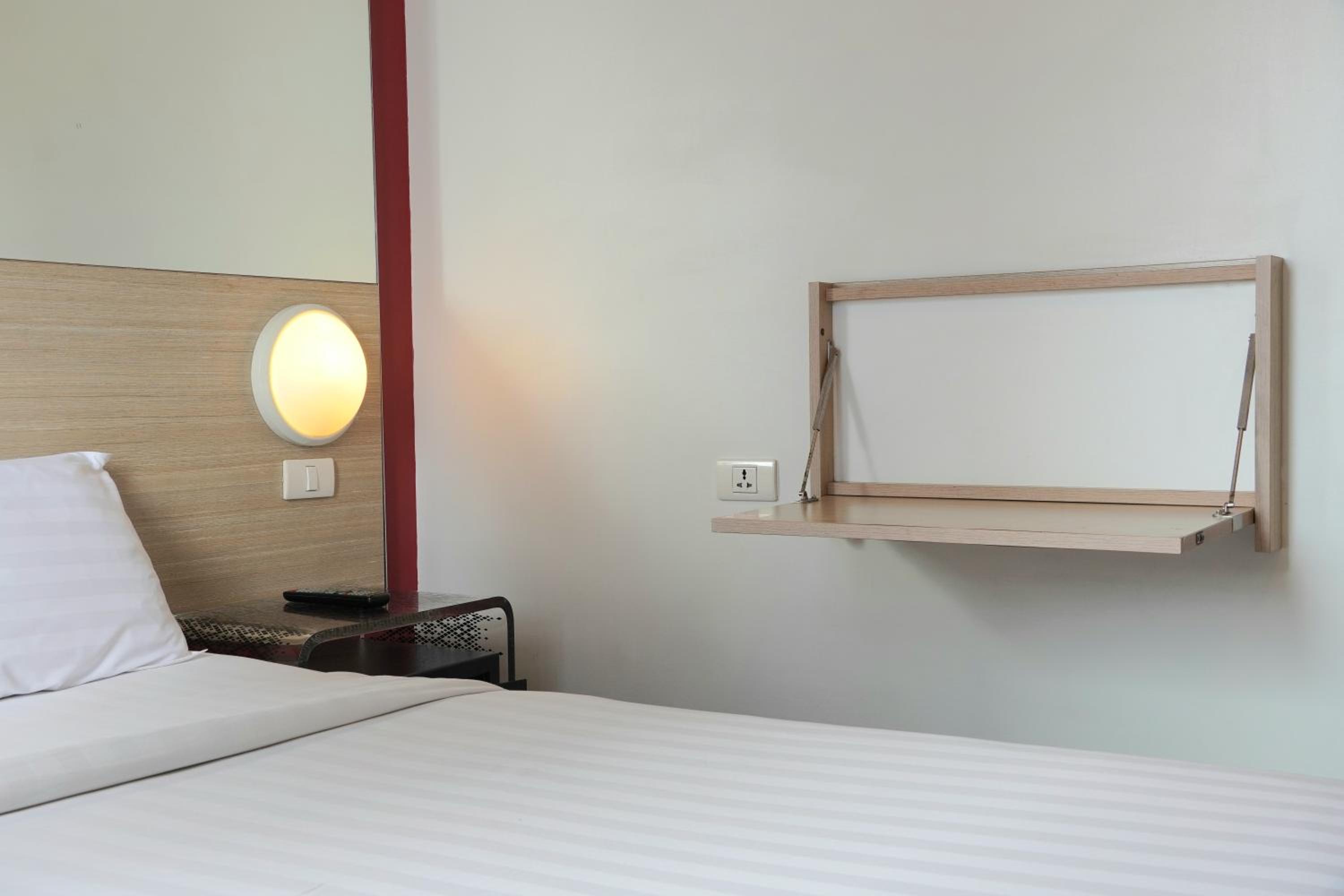room photo