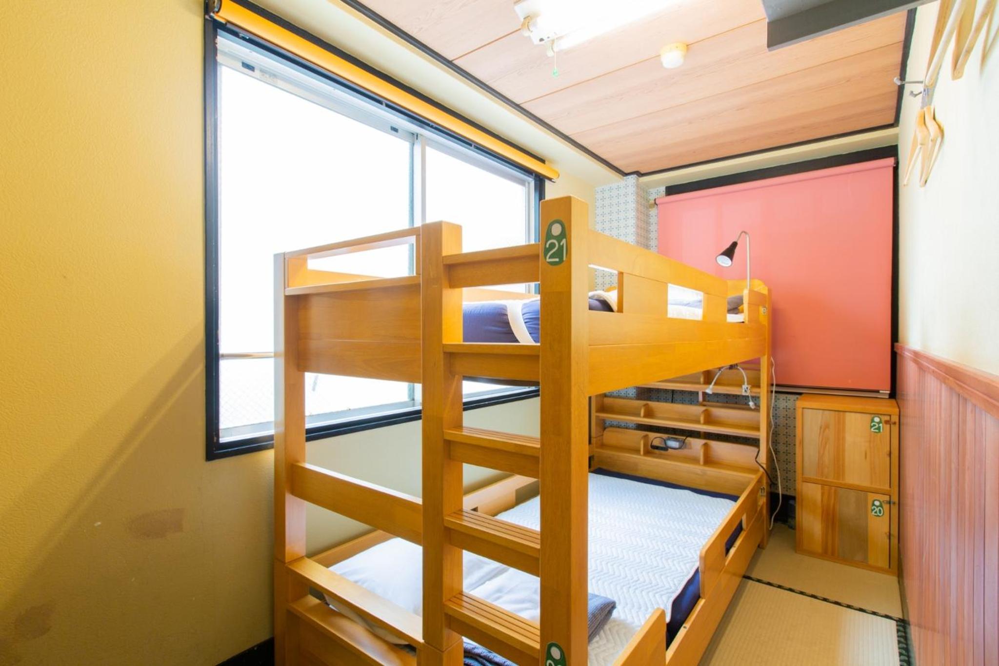 Single Bed in Male Dormitory Room with Shared Bathroom