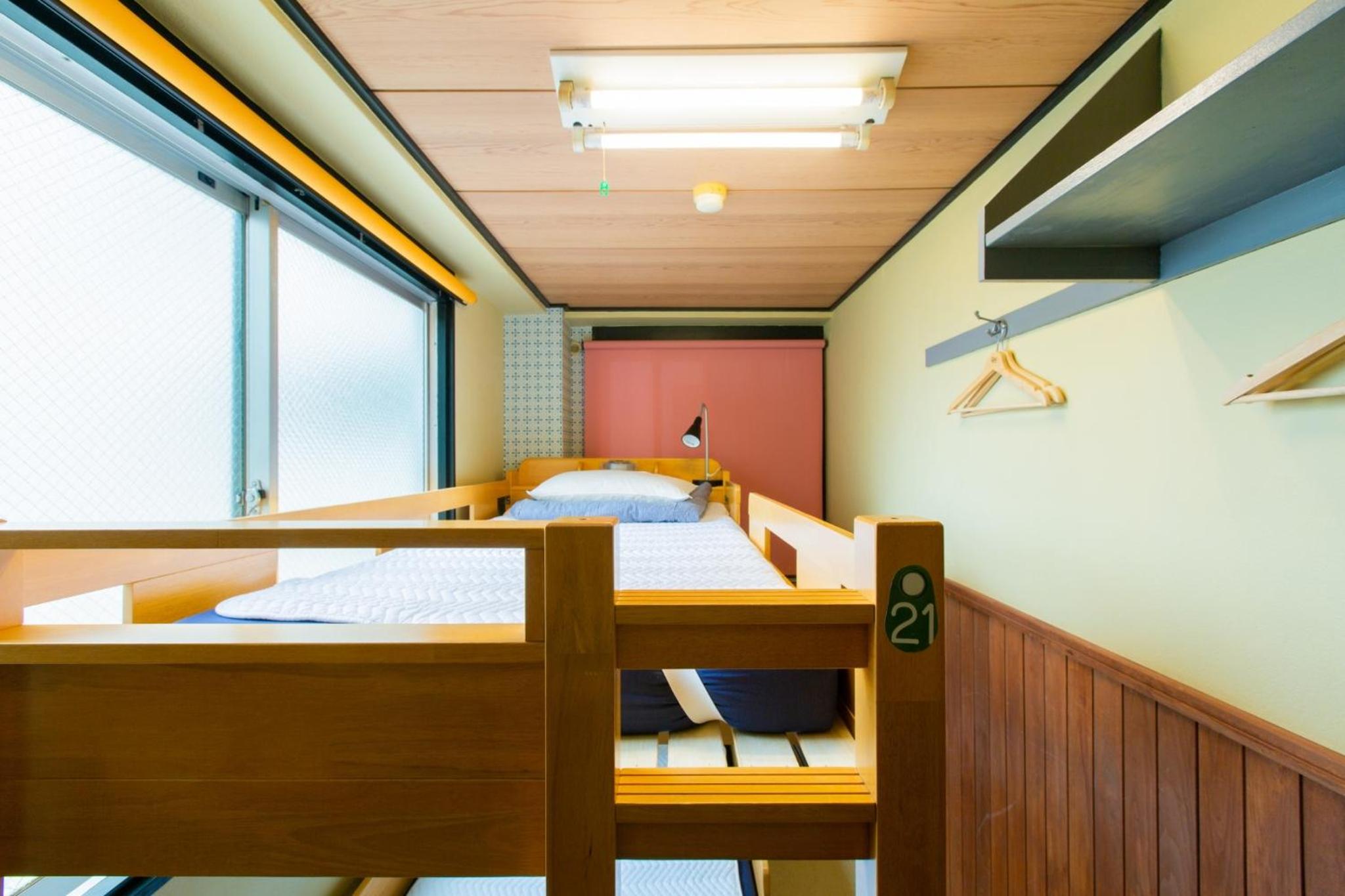 Single Bed in Male Dormitory Room with Shared Bathroom