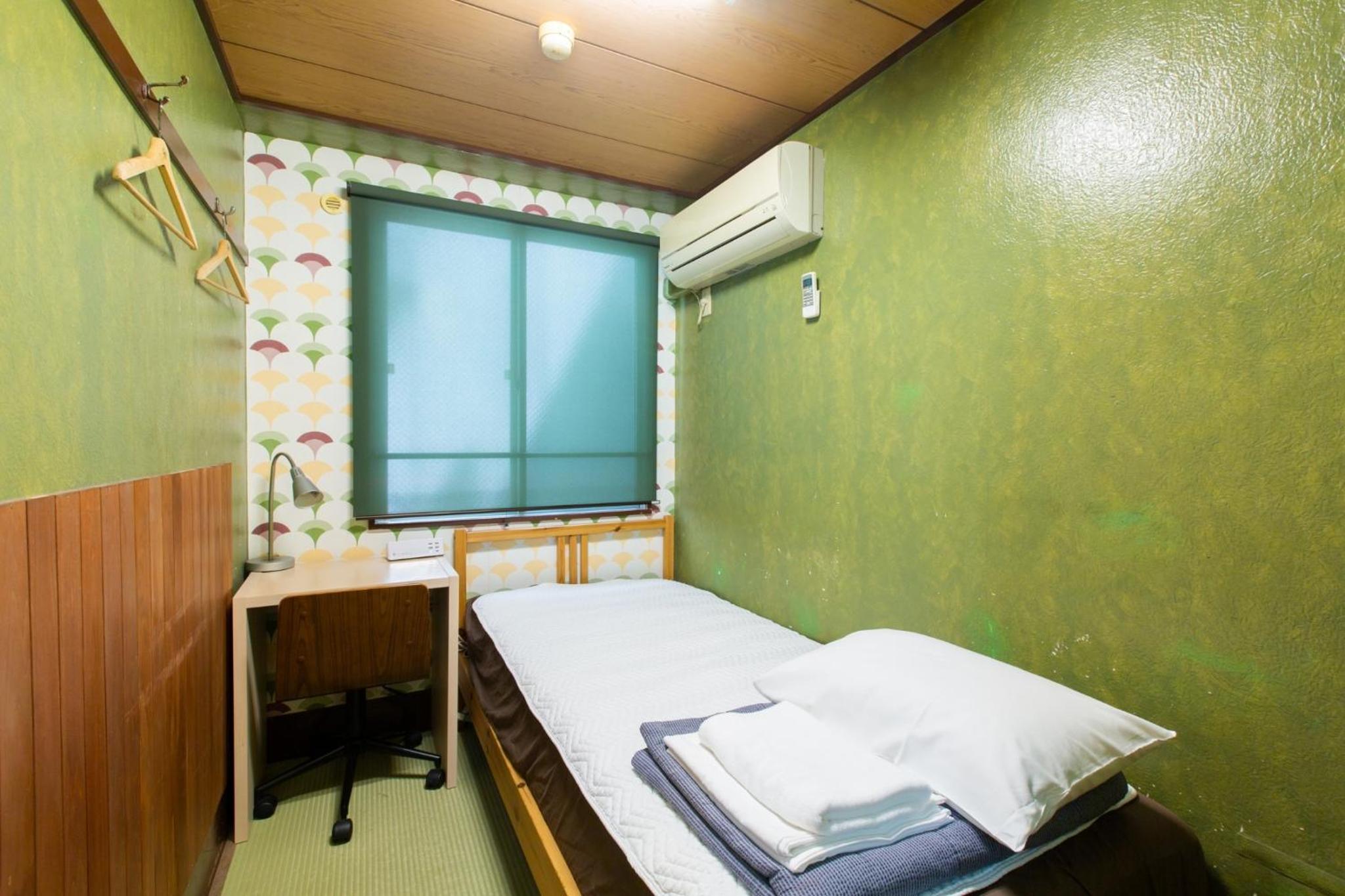 Single Room with Shared Bathroom