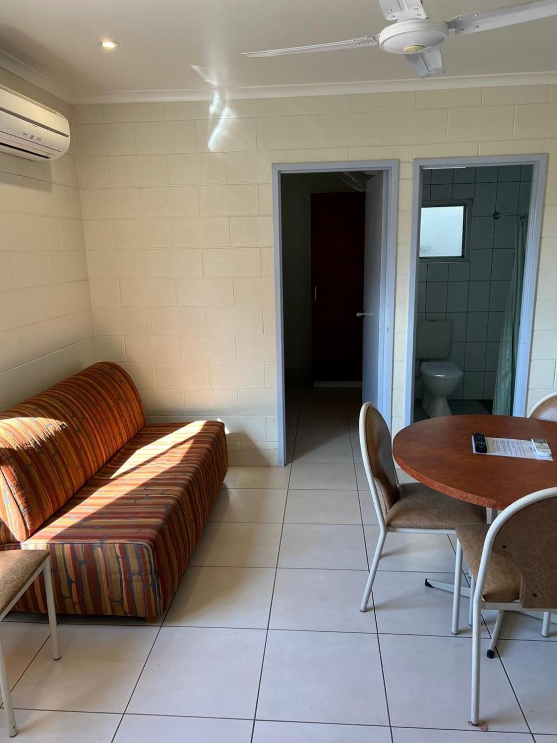 Two Bedroom Cabin with Ensuite - Photo 2