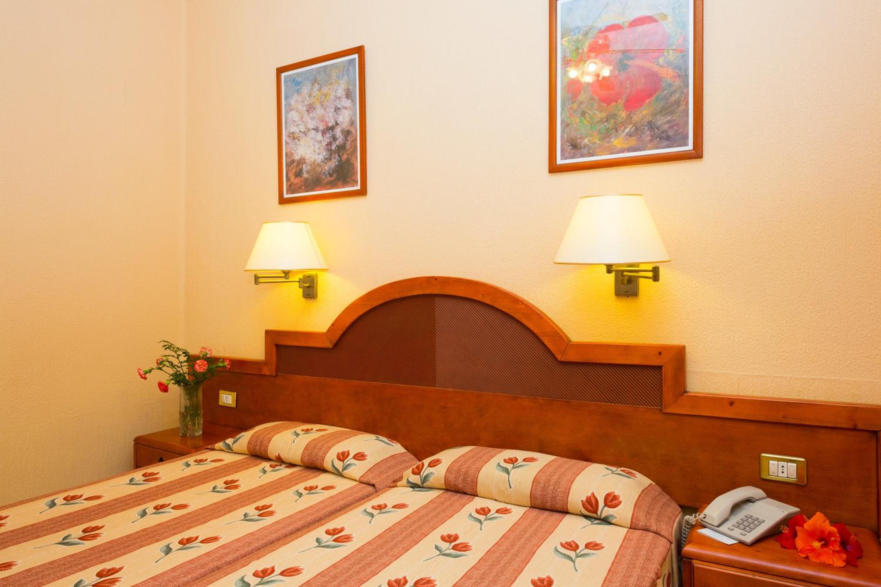 Habitación Doble o con Dos Camas