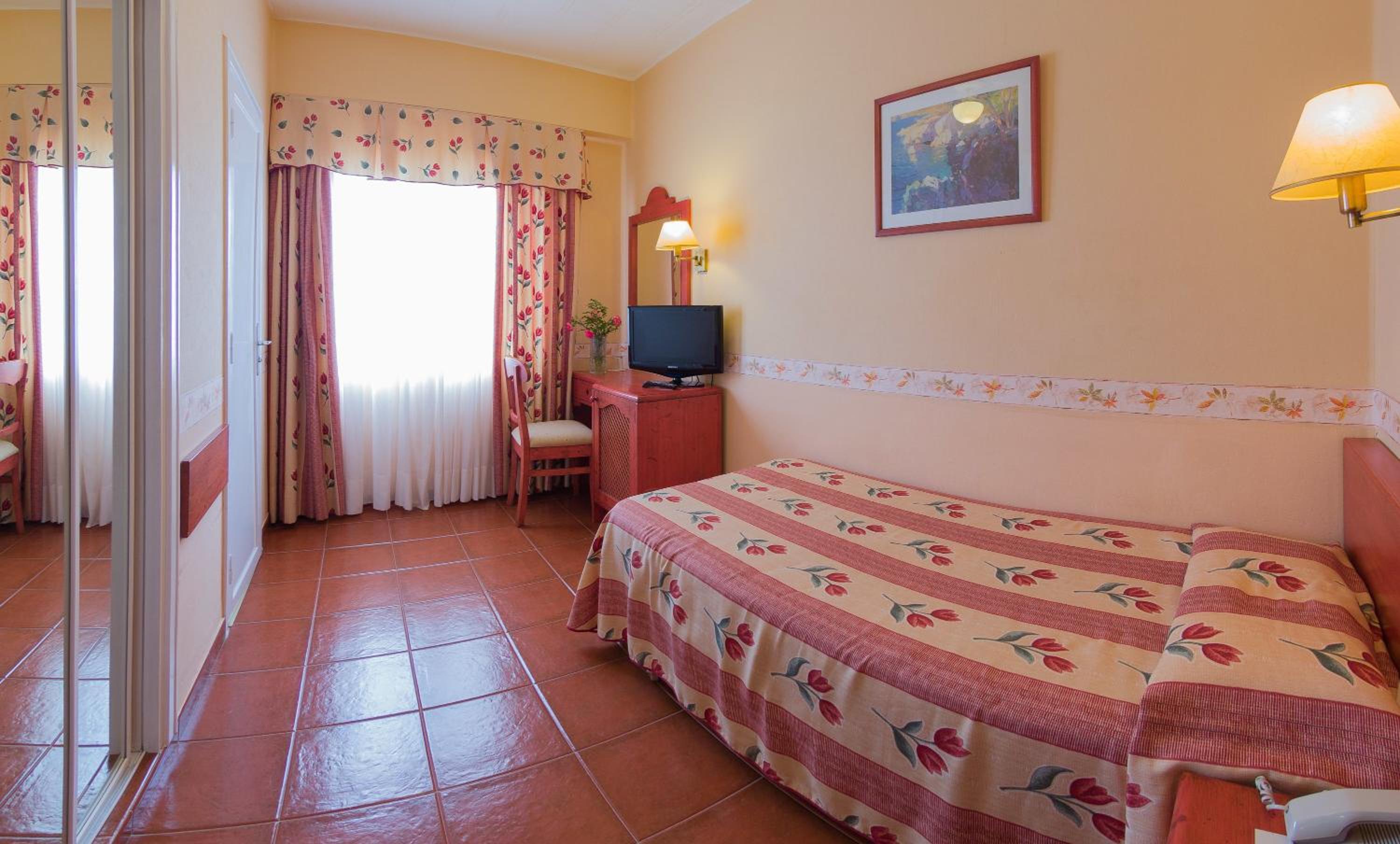 Single Room photo 3