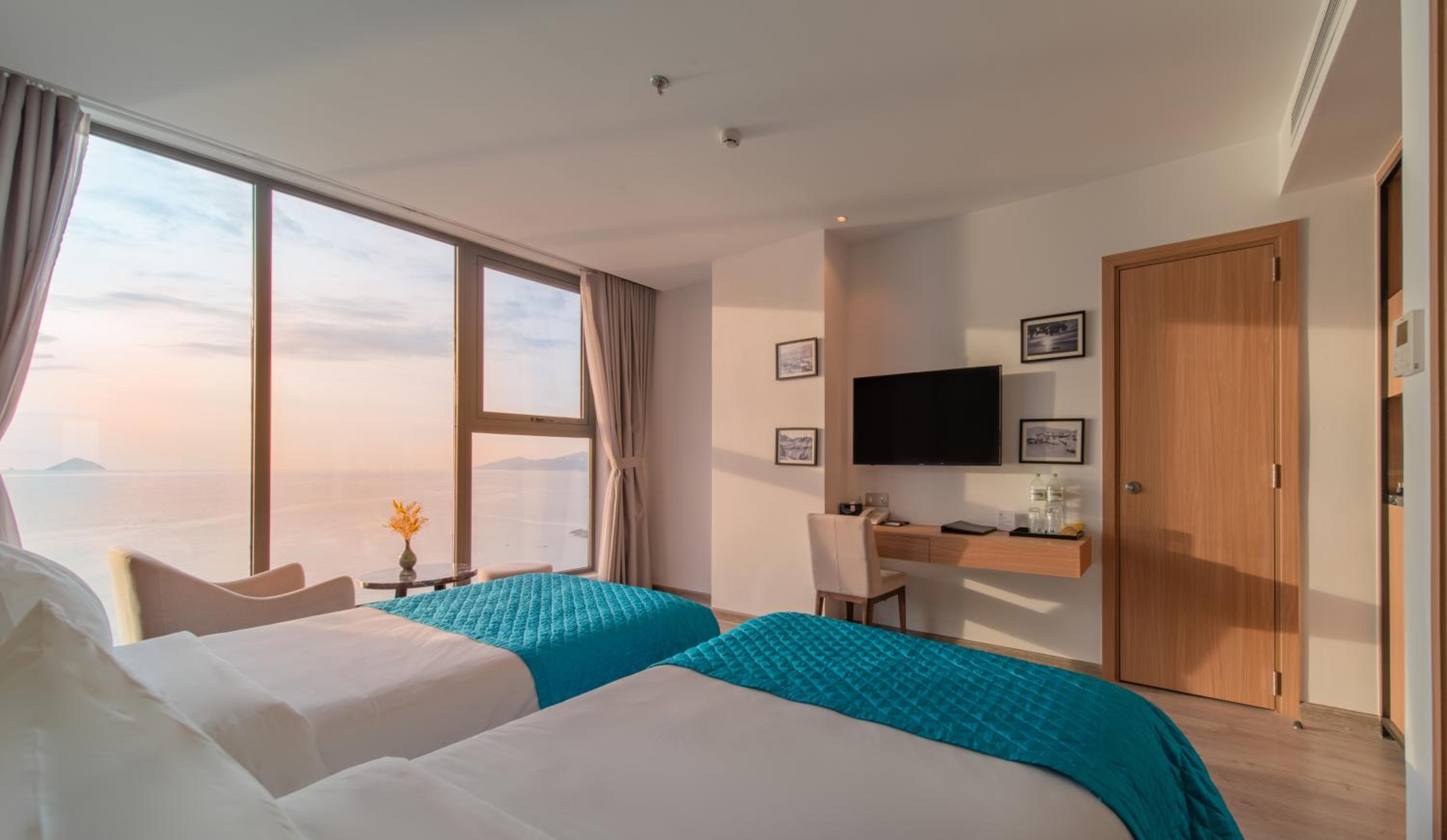 Deluxe Twin Room with Ocean View   - Photo 4