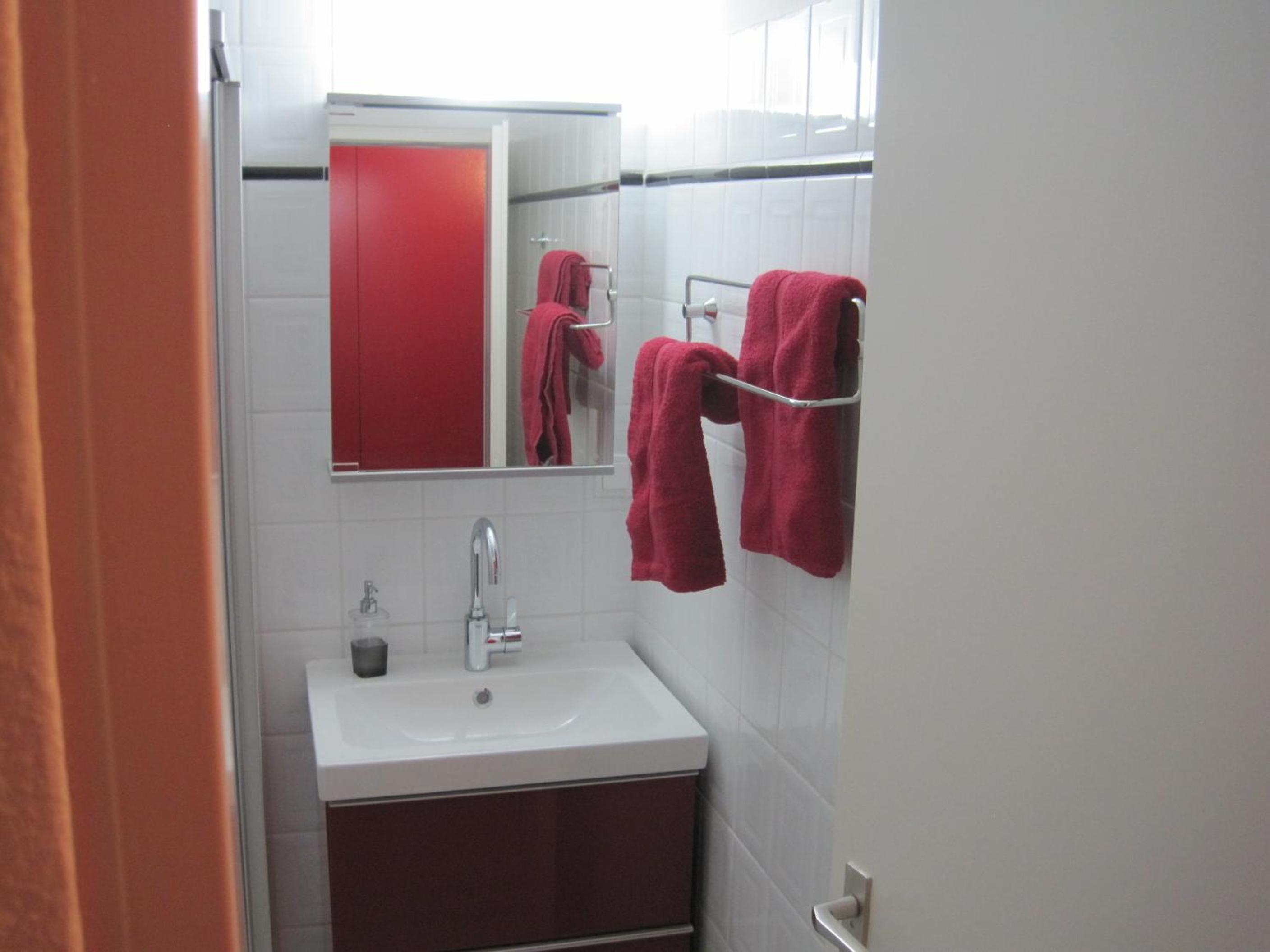 Studio Apartment with Balcony photo 3