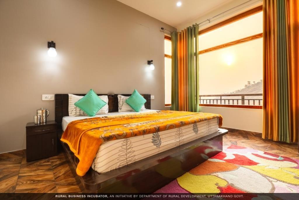 Deluxe Double Room with Balcony