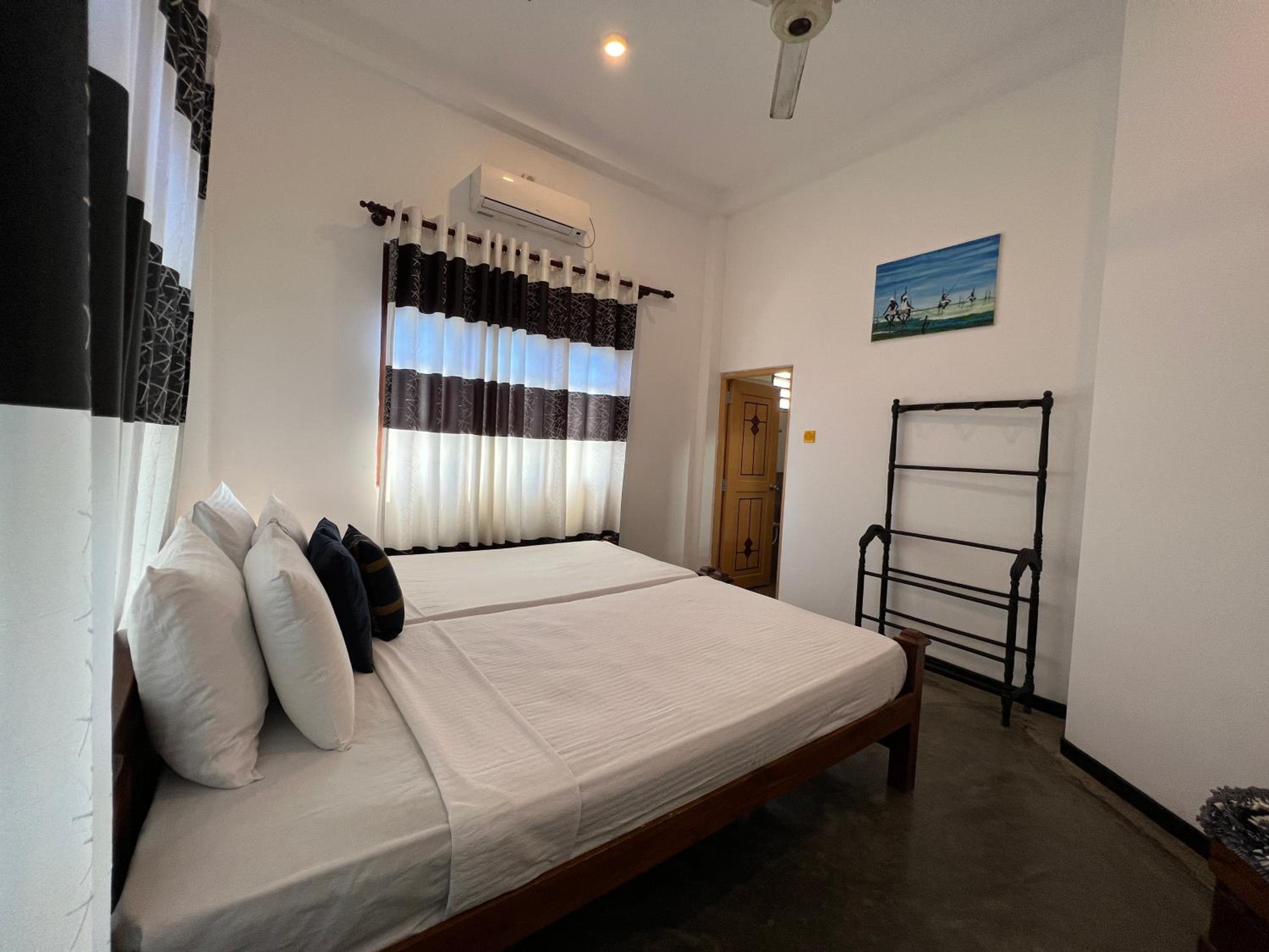 Double Room with Private Bathroom photo 3