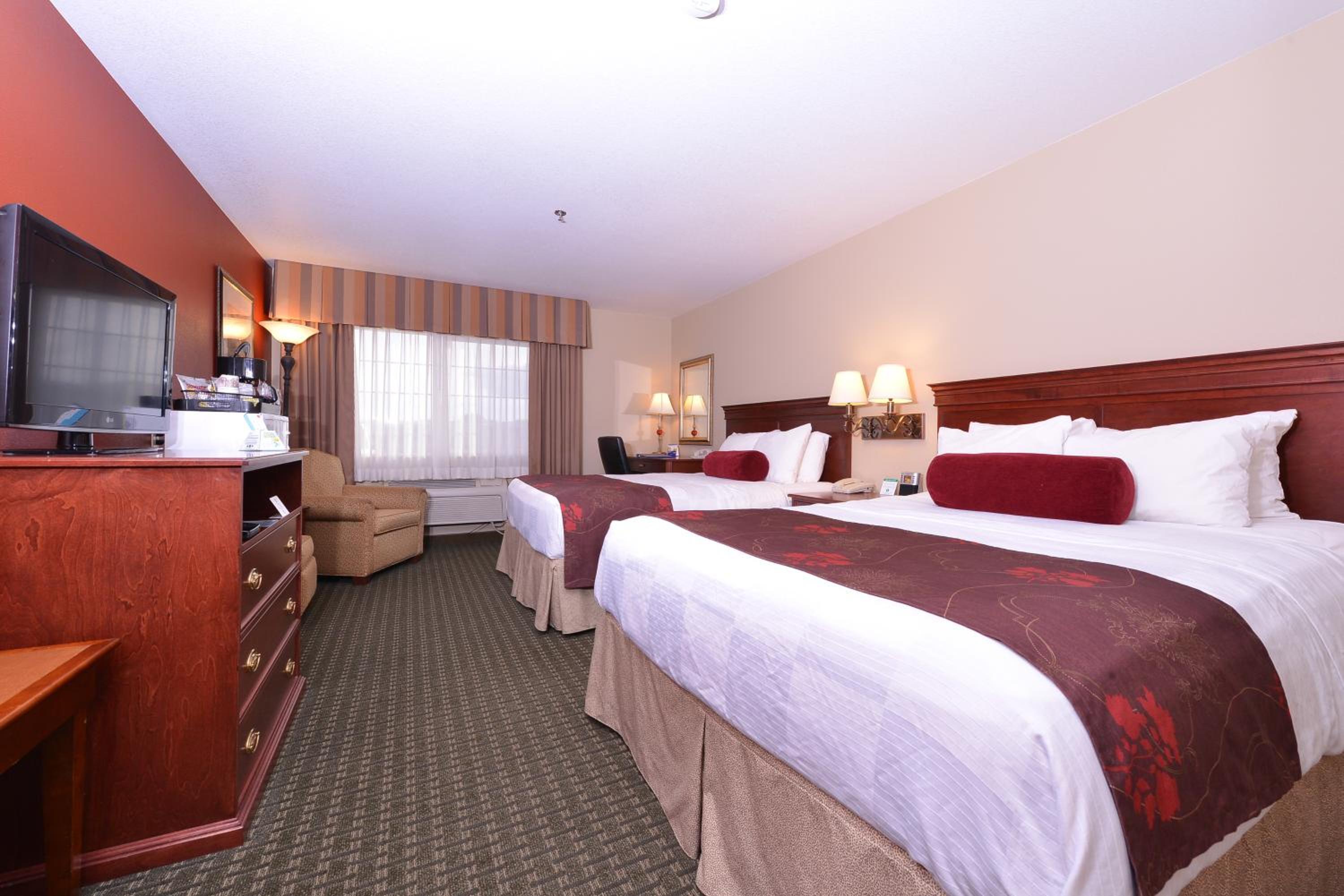 Junior Suite with Two Queen Beds - Non-Smoking - Photo 5